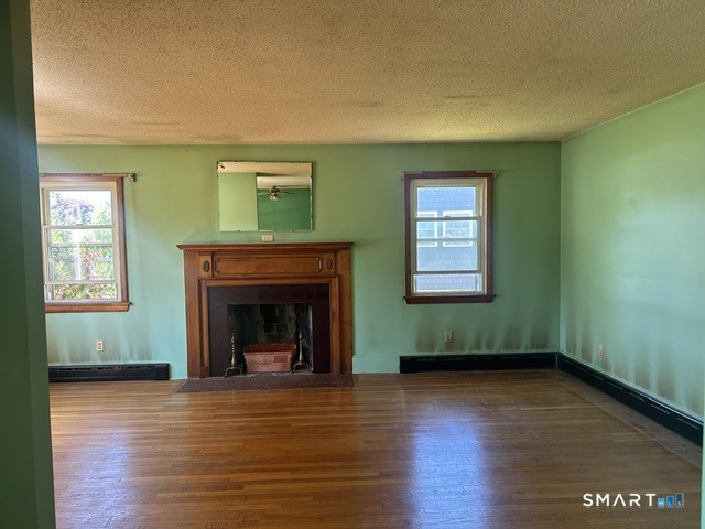 Homes for sale in Waterford, CT | 5 Maple Ct, Waterford, CT 06385 | MLS# 24178070