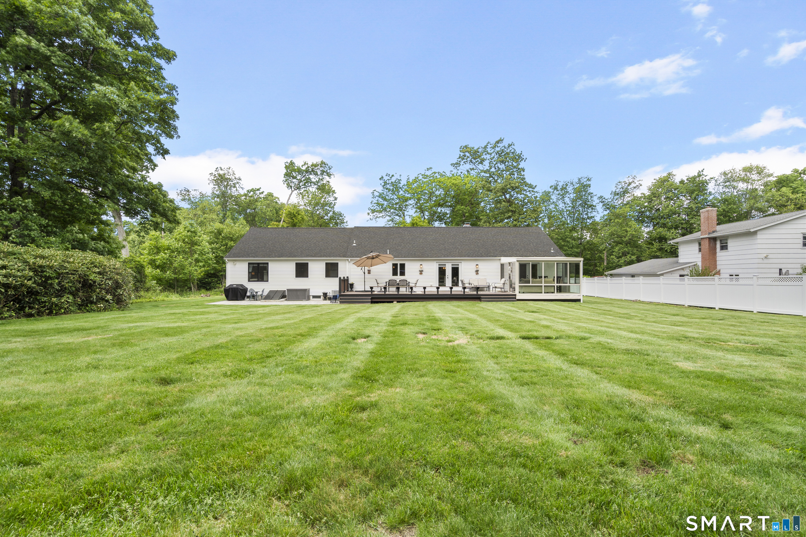 Homes for sale in Hamden, CT | 50 Wagner Dr, Hamden, CT 06518 | MLS# 24180822