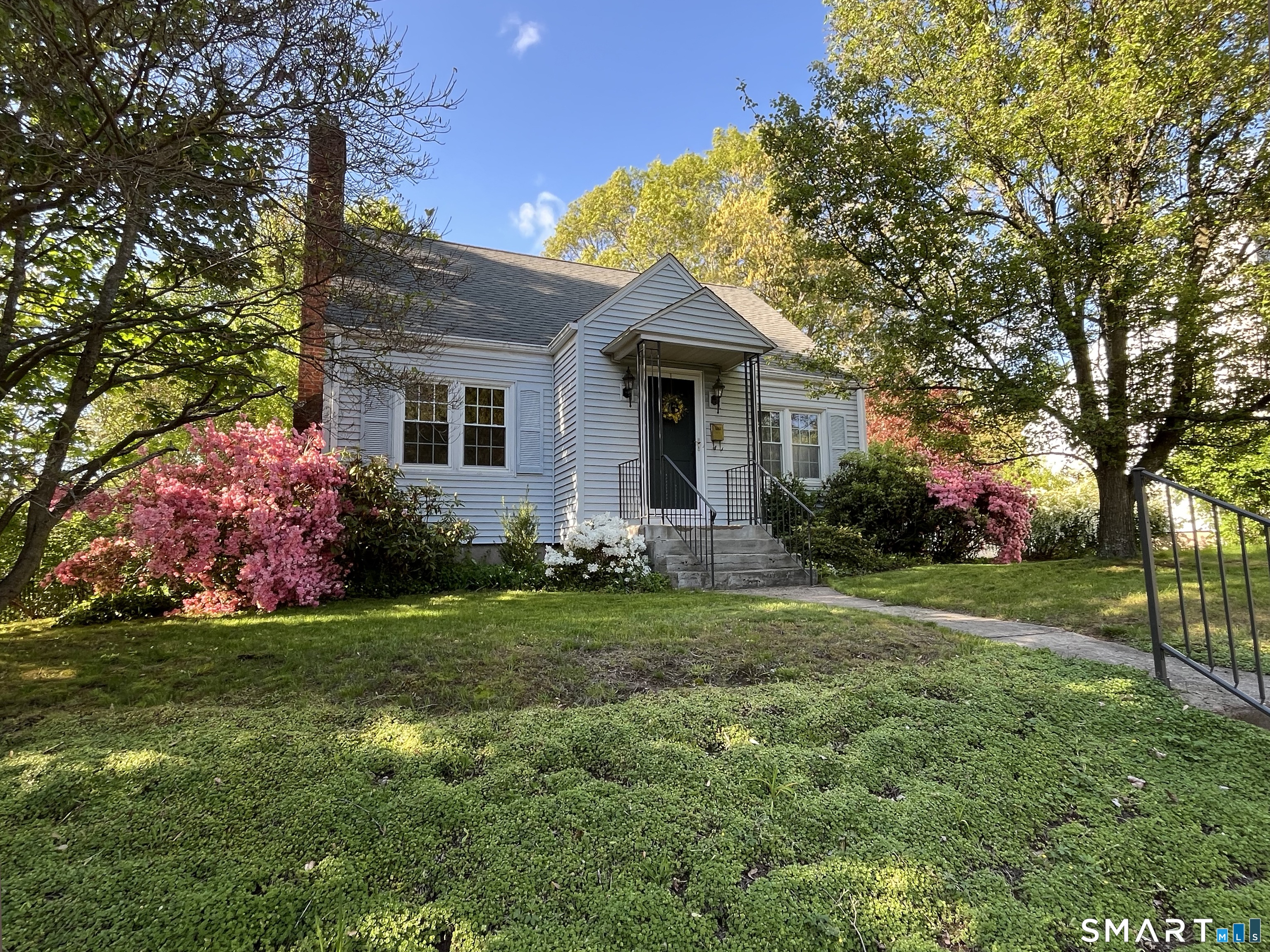 7 Nye Street, Manchester, CT 06040