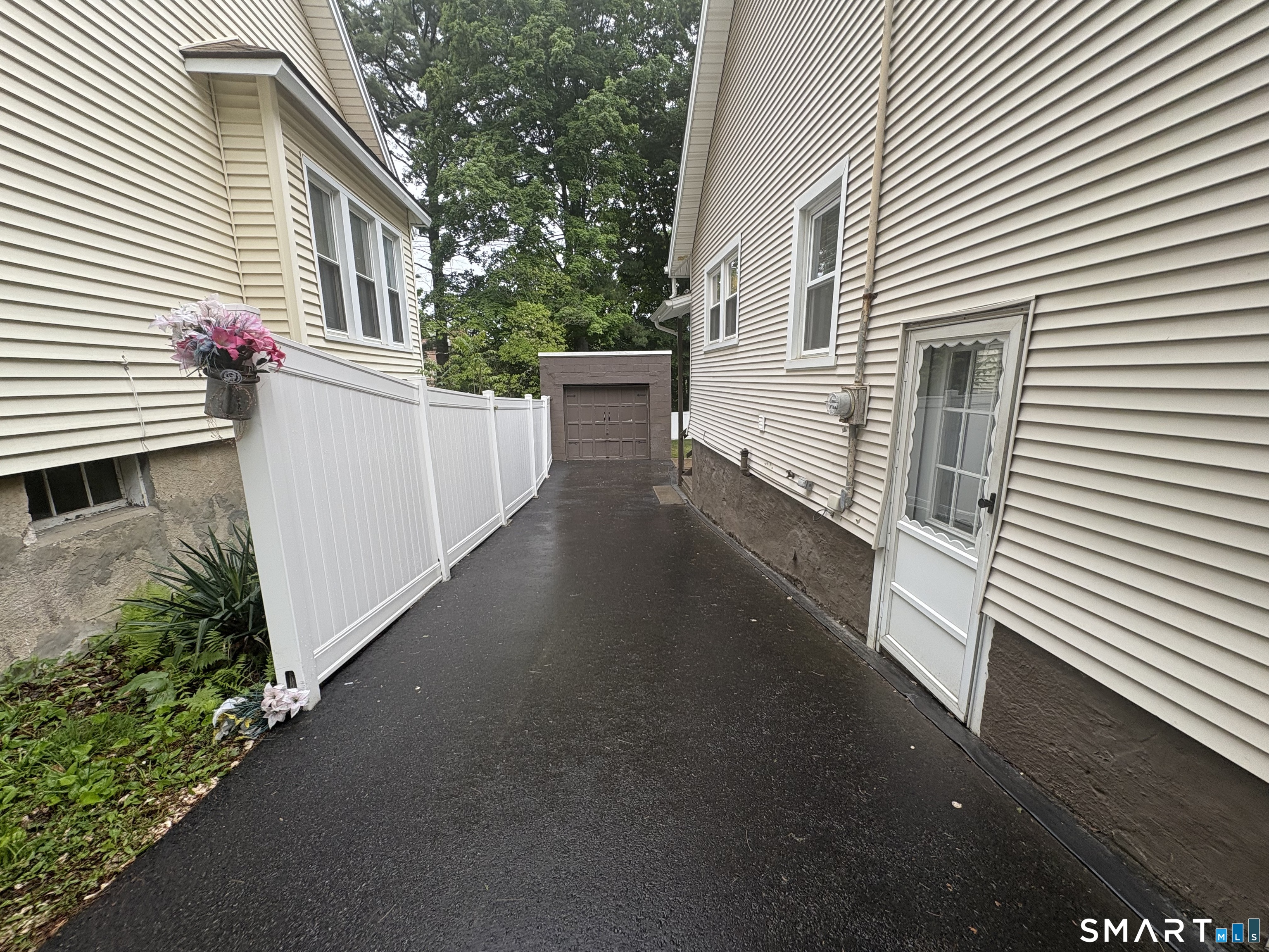 Homes for sale in Waterbury, CT | 102 Circuit Ave, Waterbury, CT 06708 | MLS# 24169659