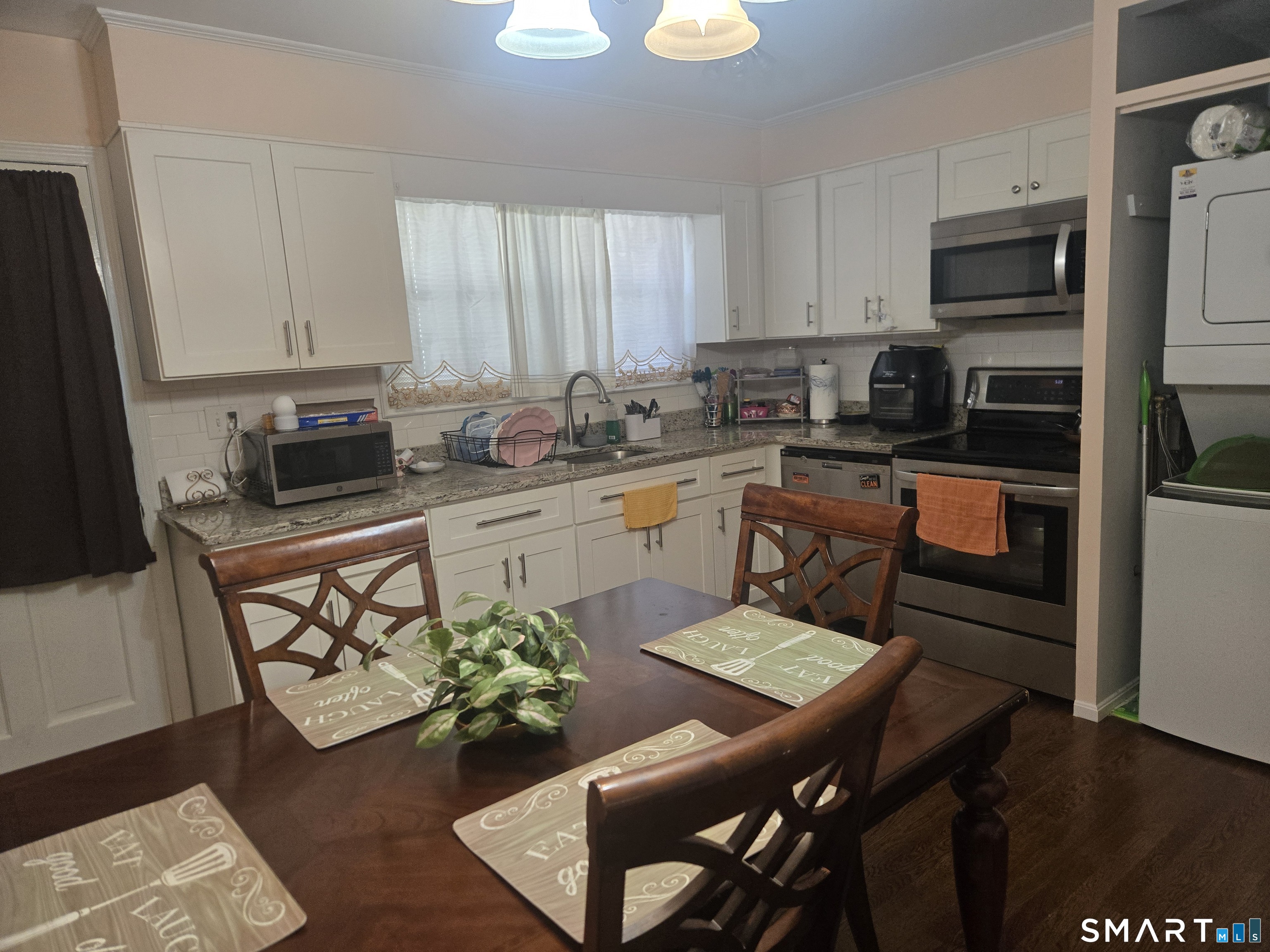 Homes for sale in Stamford, CT | 1307 Hope St #B4, Stamford, CT 06907 | MLS# 24180006