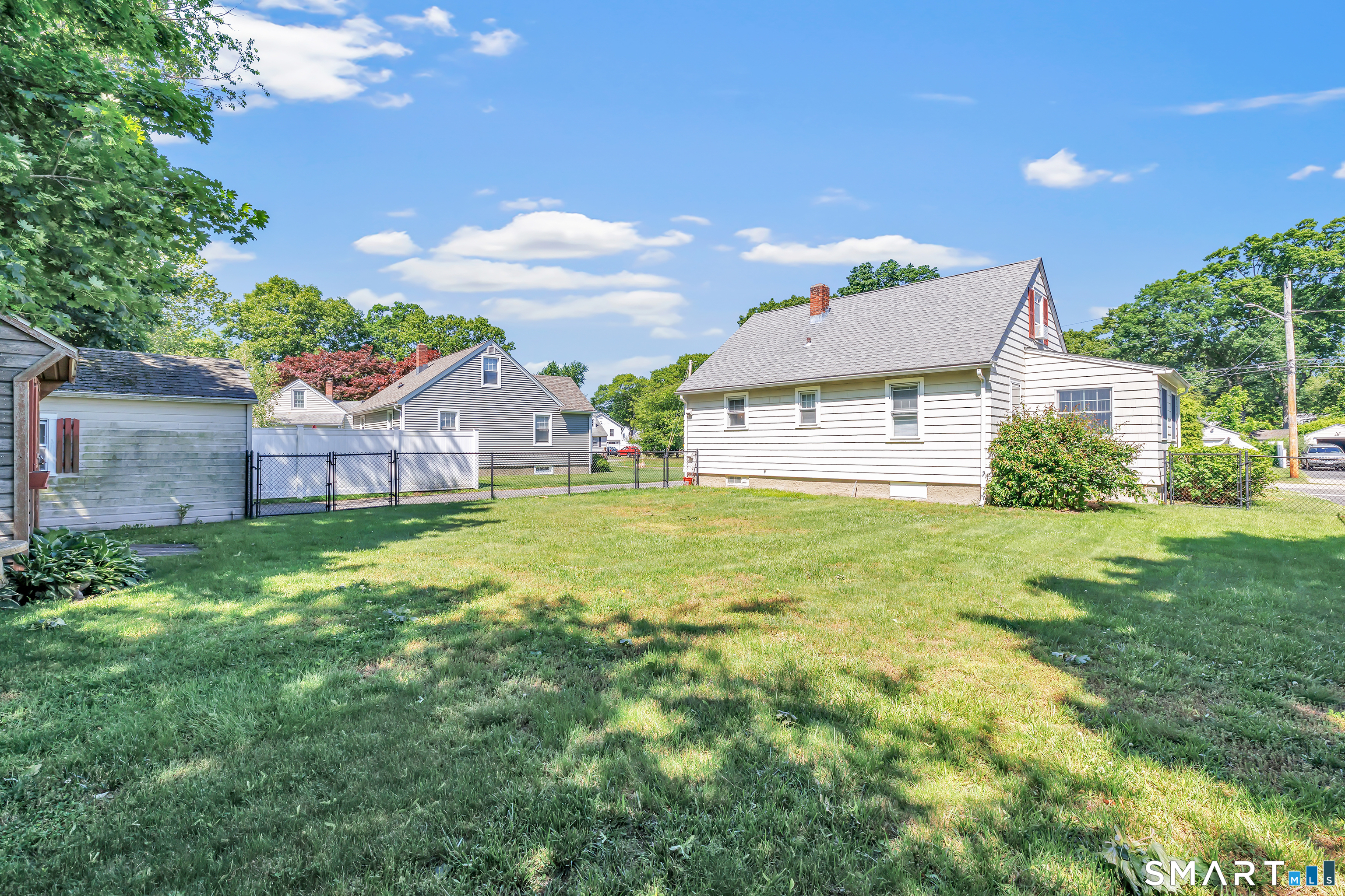 Homes for sale in Milford, CT | 41 Kohary Dr, Milford, CT 06460 | MLS# 24181240