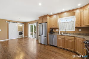 Large eat- in kitchen