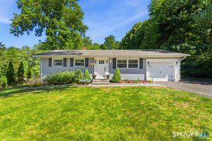 17 Greenbriar Lane