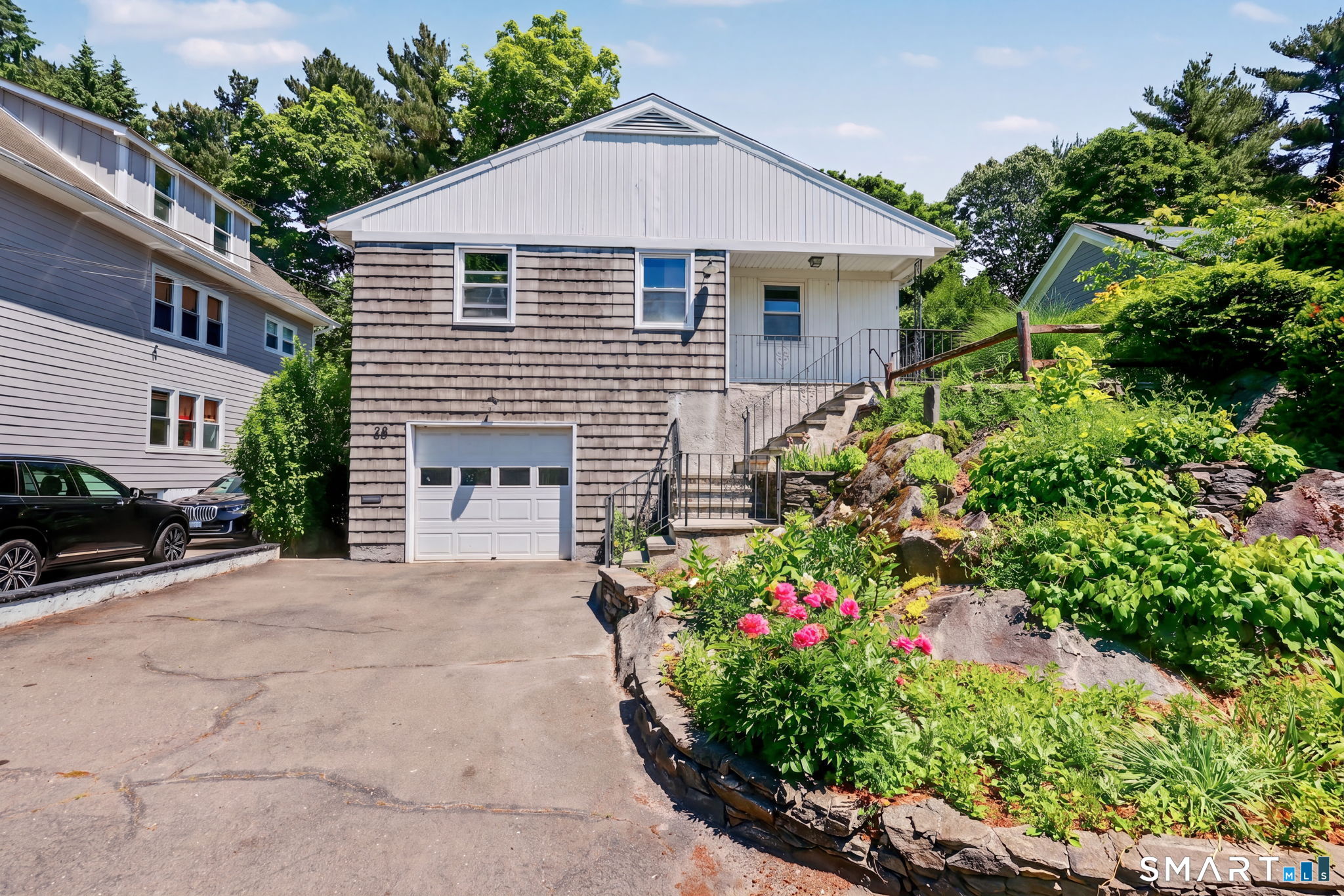 28 Pleasant Street, Greenwich, Connecticut photo 1