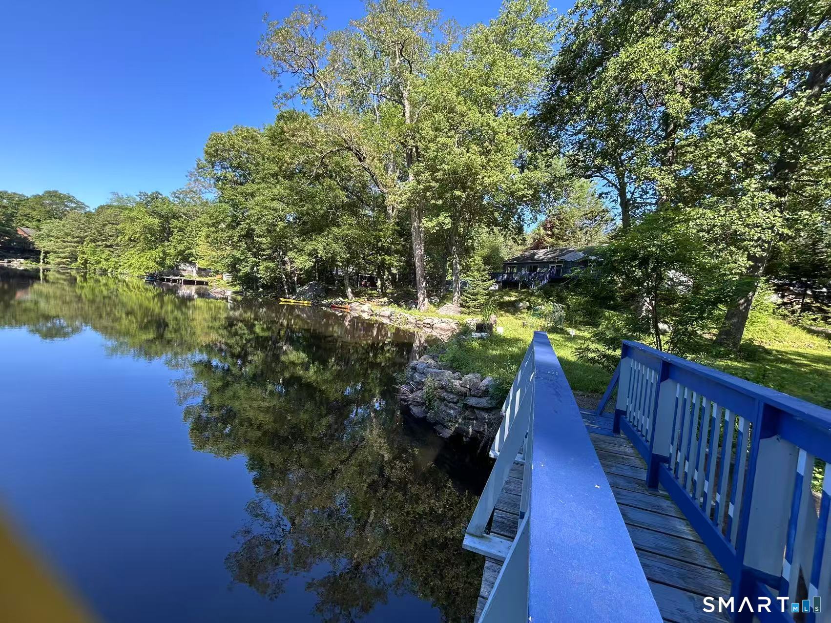 Homes for sale in Stratford, CT | 249 Circle Dr, Stratford, CT 06614 | MLS# 24180954