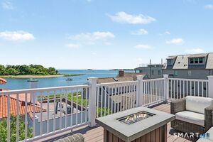 4 Harbor View Avenue