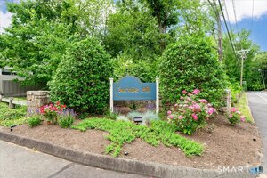 213 Sunrise Hill Lane, Unit 213