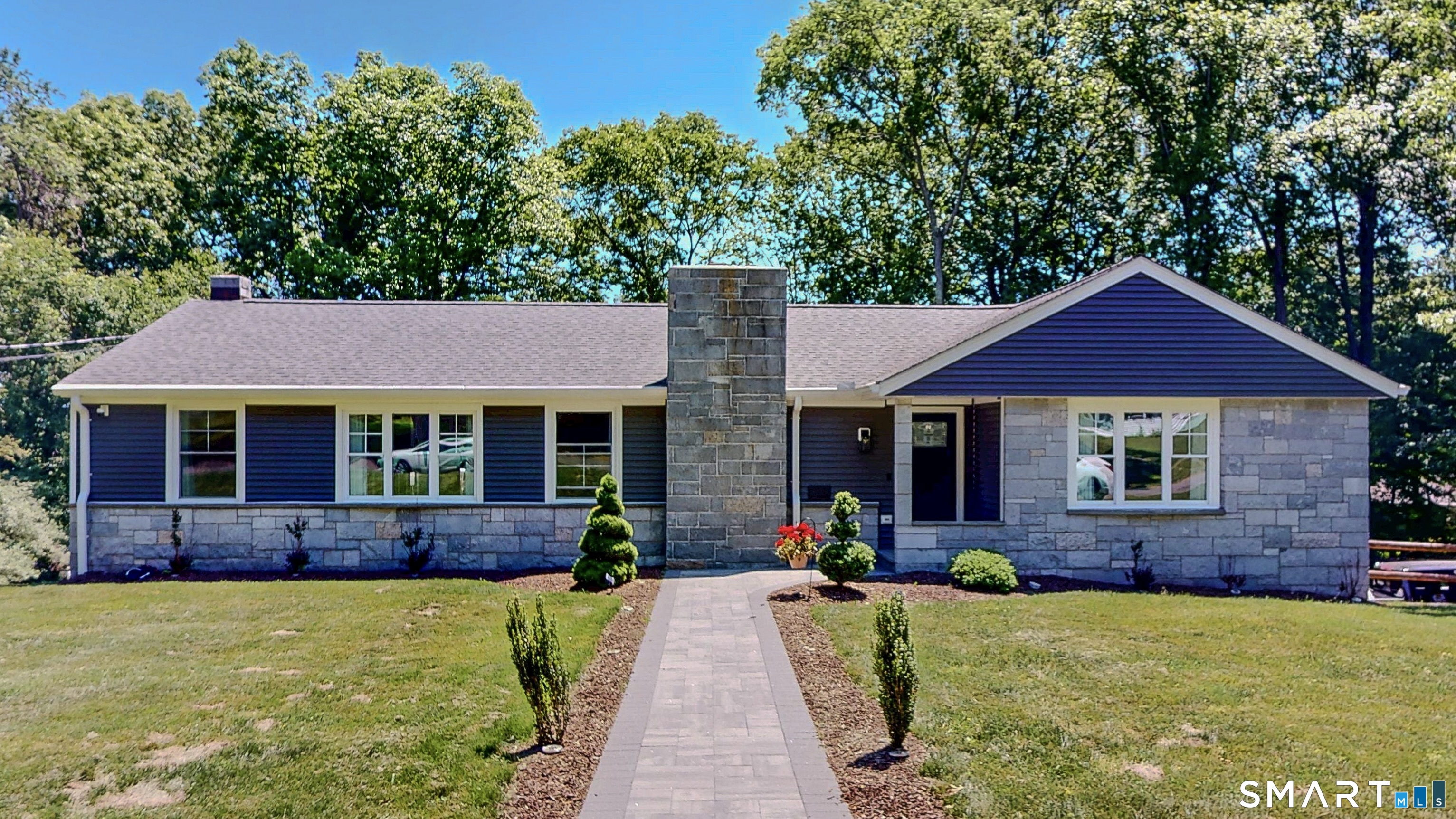473 Summit Drive