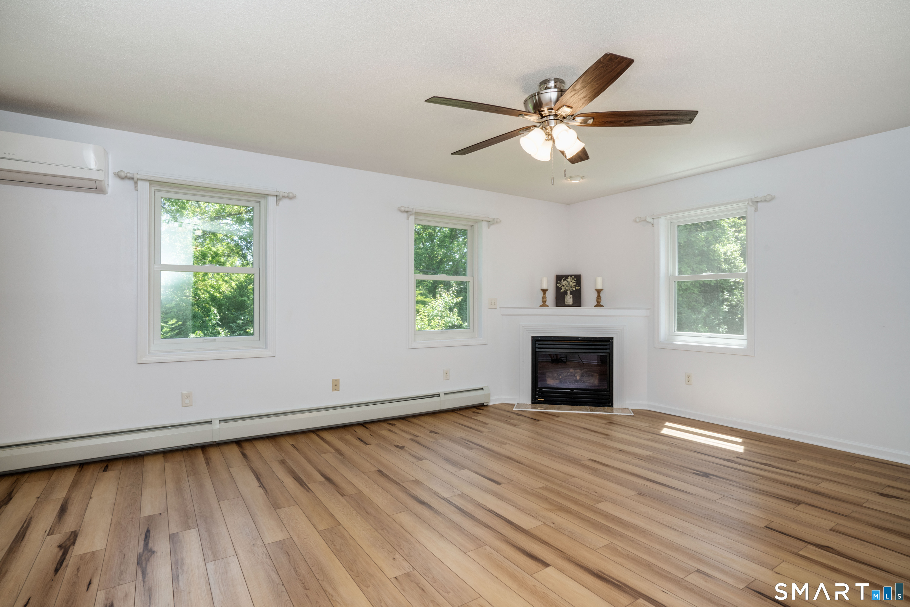 Homes for sale in Windsor, CT | 10 Scherer Ln, Windsor, CT 06095 | MLS# 24182234