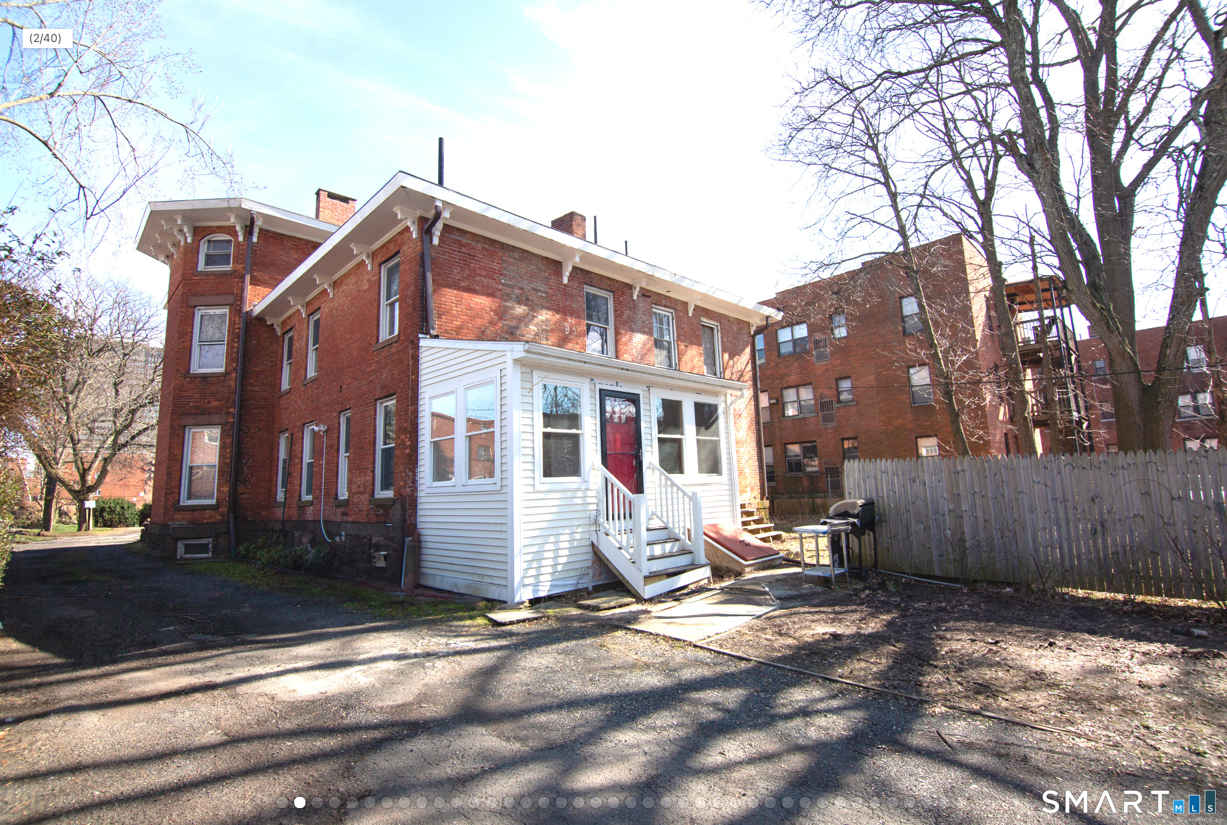 Homes for sale in Hartford, CT | 189 Sigourney St, Hartford, CT 06106 | MLS# 24182366