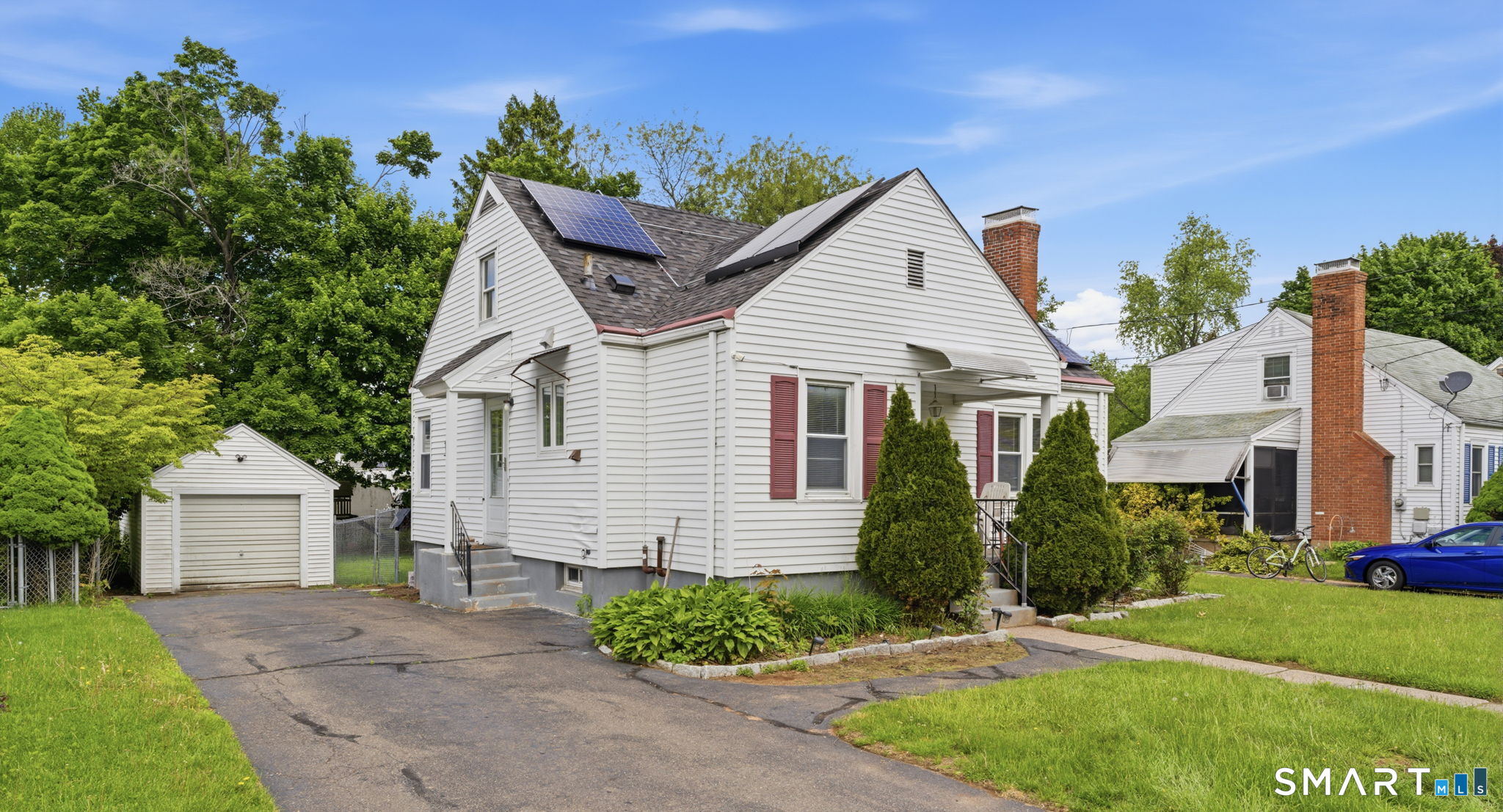 Homes for sale in Manchester, CT | 64 Mckinley St, Manchester, CT 06040 | MLS# 24182494