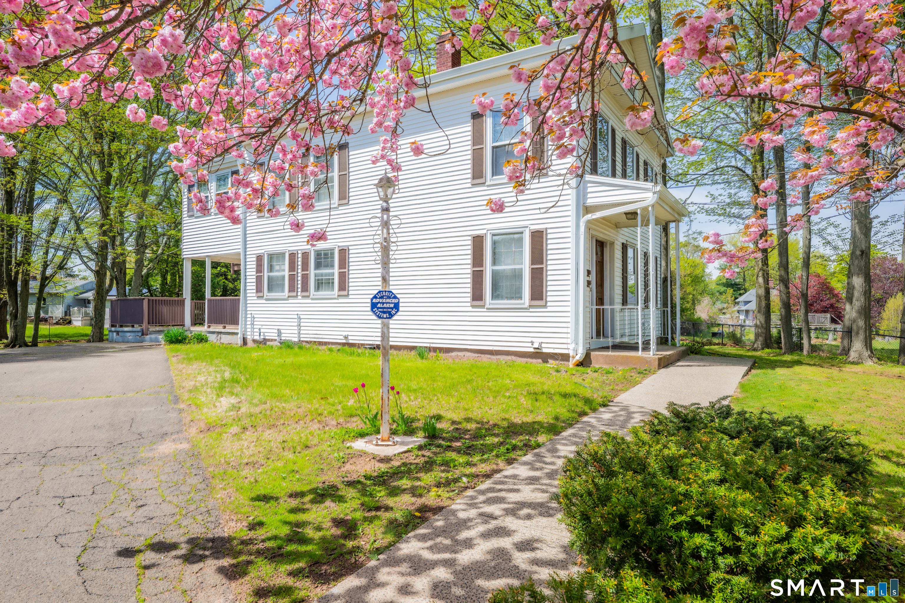 Homes for sale in North Haven, CT | 68 Village St, North Haven, CT 06473 | MLS# 24171452