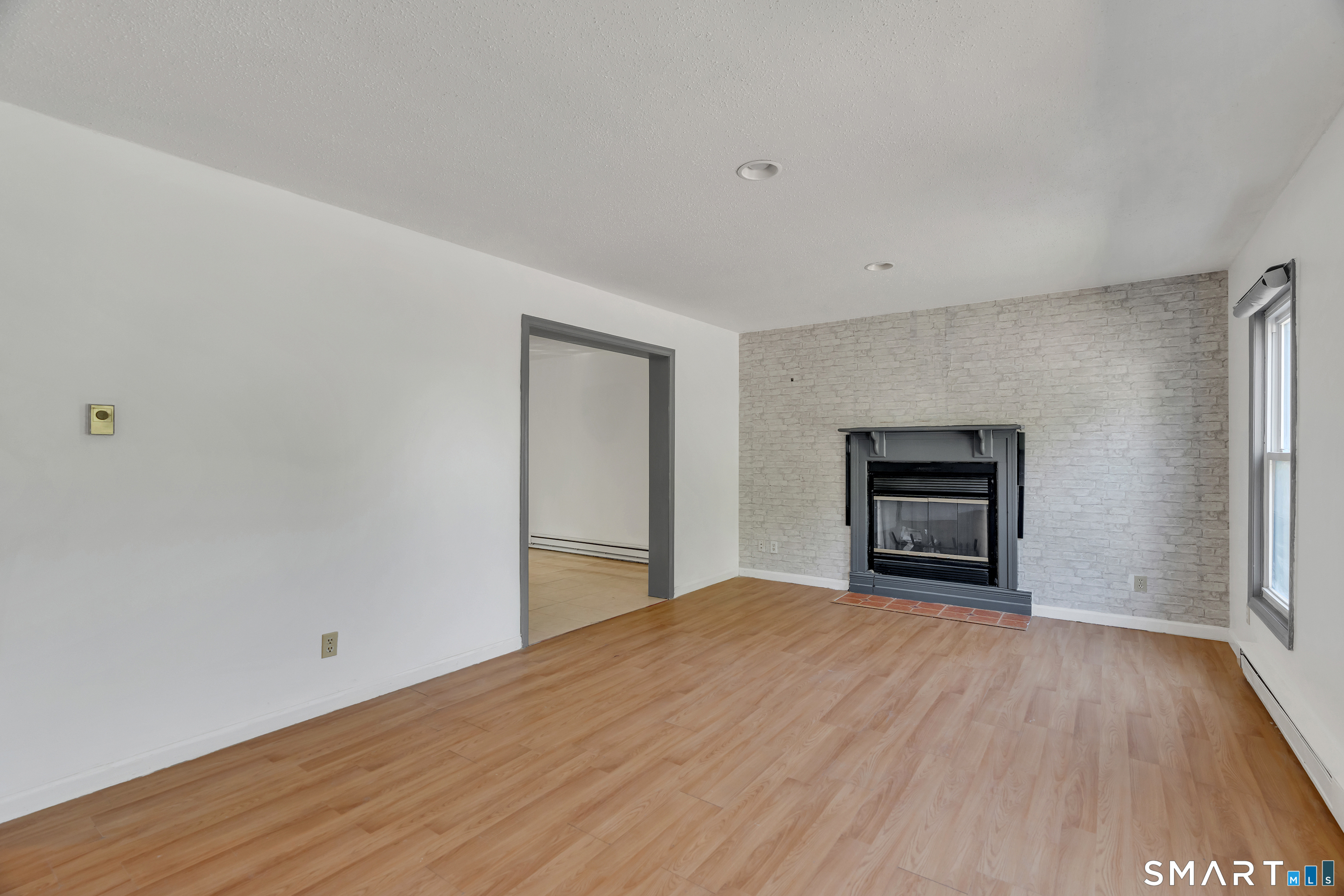 Homes for sale in Waterbury, CT | 245 Colonial Ave #16A, Waterbury, CT 06704 | MLS# 24182382
