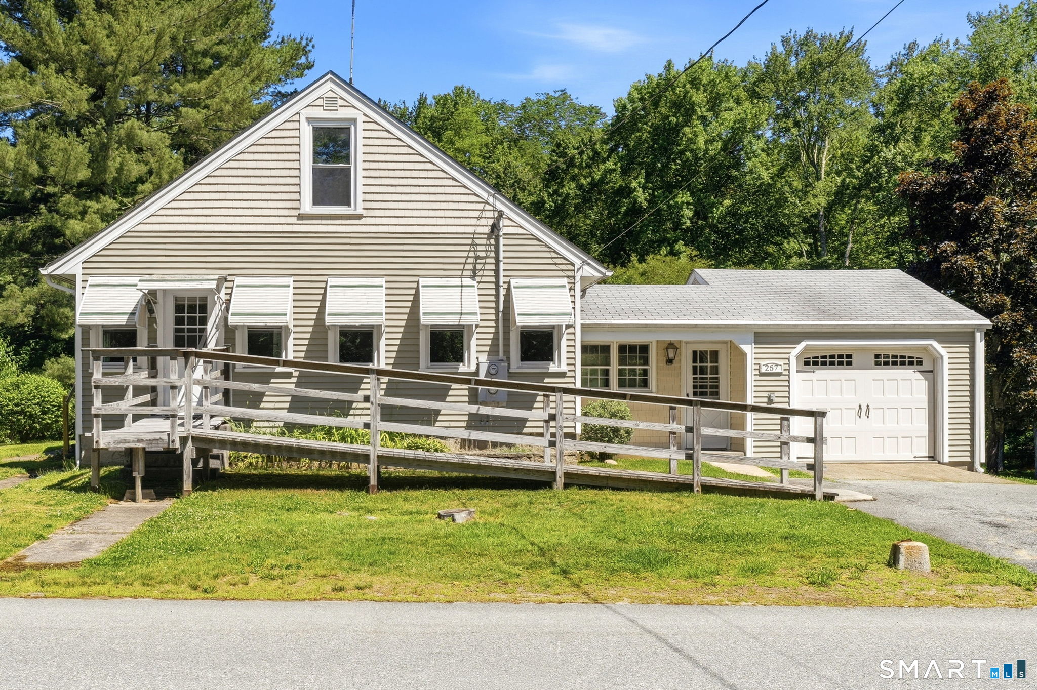 Featured Listing Photo