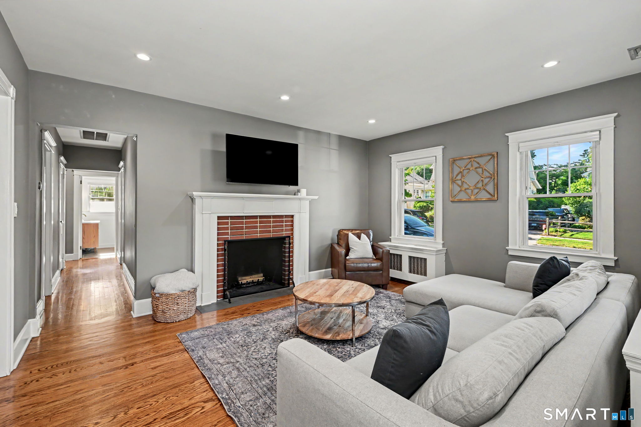 158 Courtland Hill Street, Stamford, Connecticut photo 3