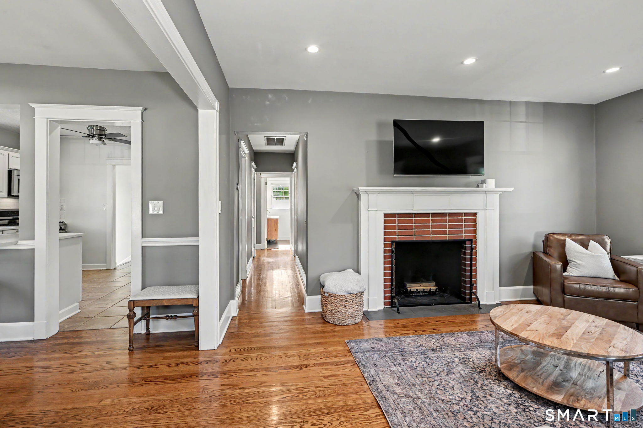158 Courtland Hill Street, Stamford, Connecticut photo 2