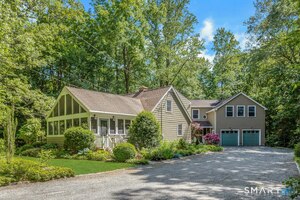 65 Barrows Road