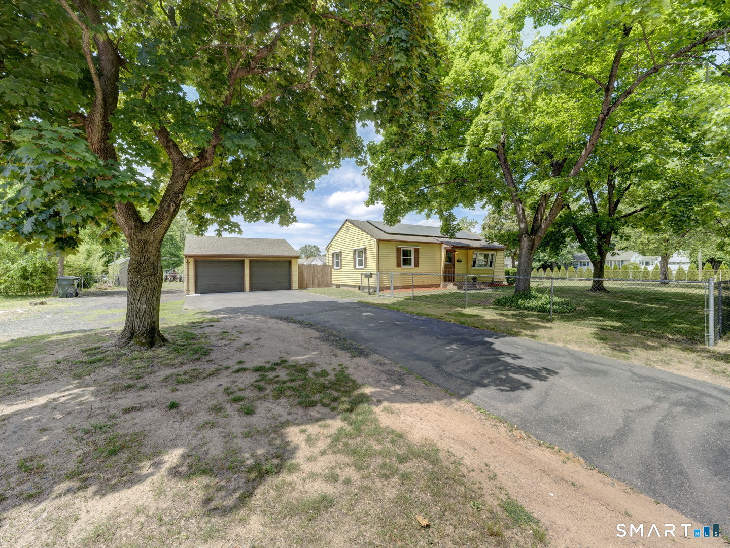 Homes for sale in Windsor Locks, CT | 63 Darien Dr, Windsor Locks, CT 06096 | MLS# 24183451