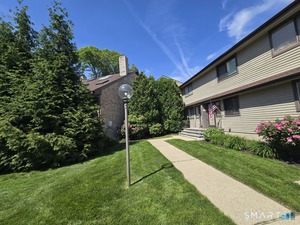 2289 Bedford Street, Unit I1