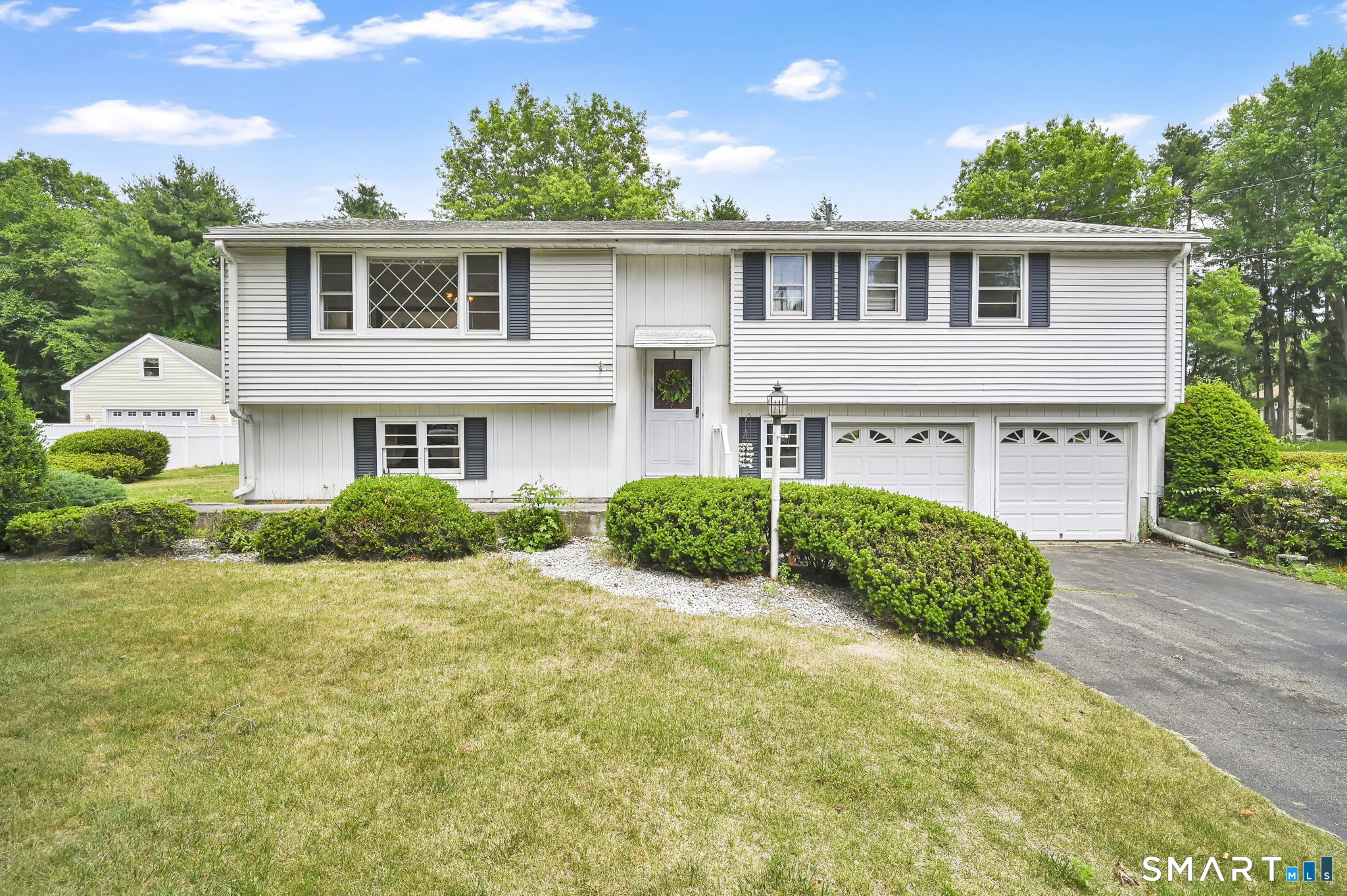 Homes for sale in South Windsor, CT | 55 Ordway Dr, South Windsor, CT 06074 | MLS# 24182677