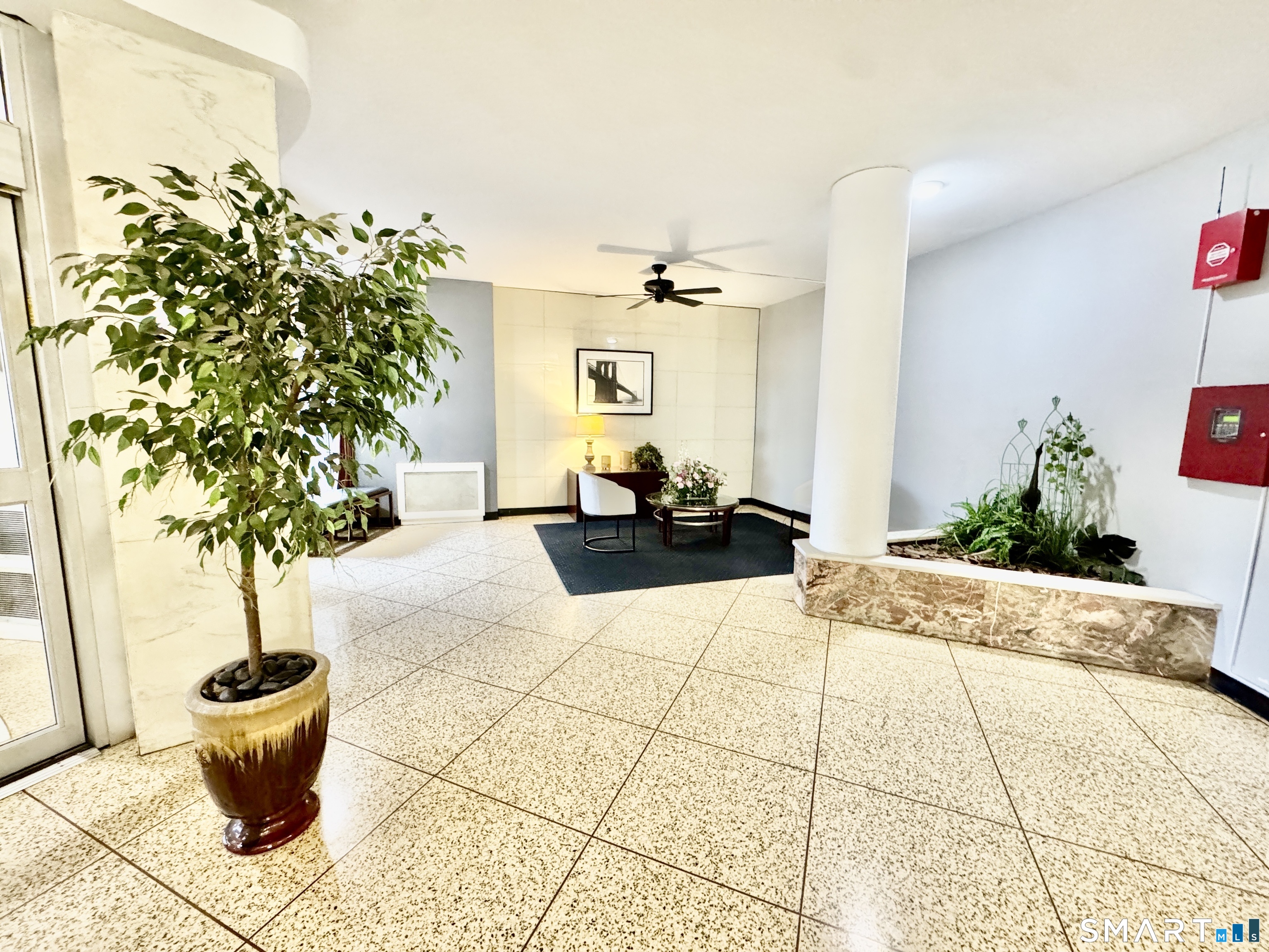 Homes for sale in Stamford, CT | 71 Strawberry Hill Ave #421, Stamford, CT 06902 | MLS# 24183955
