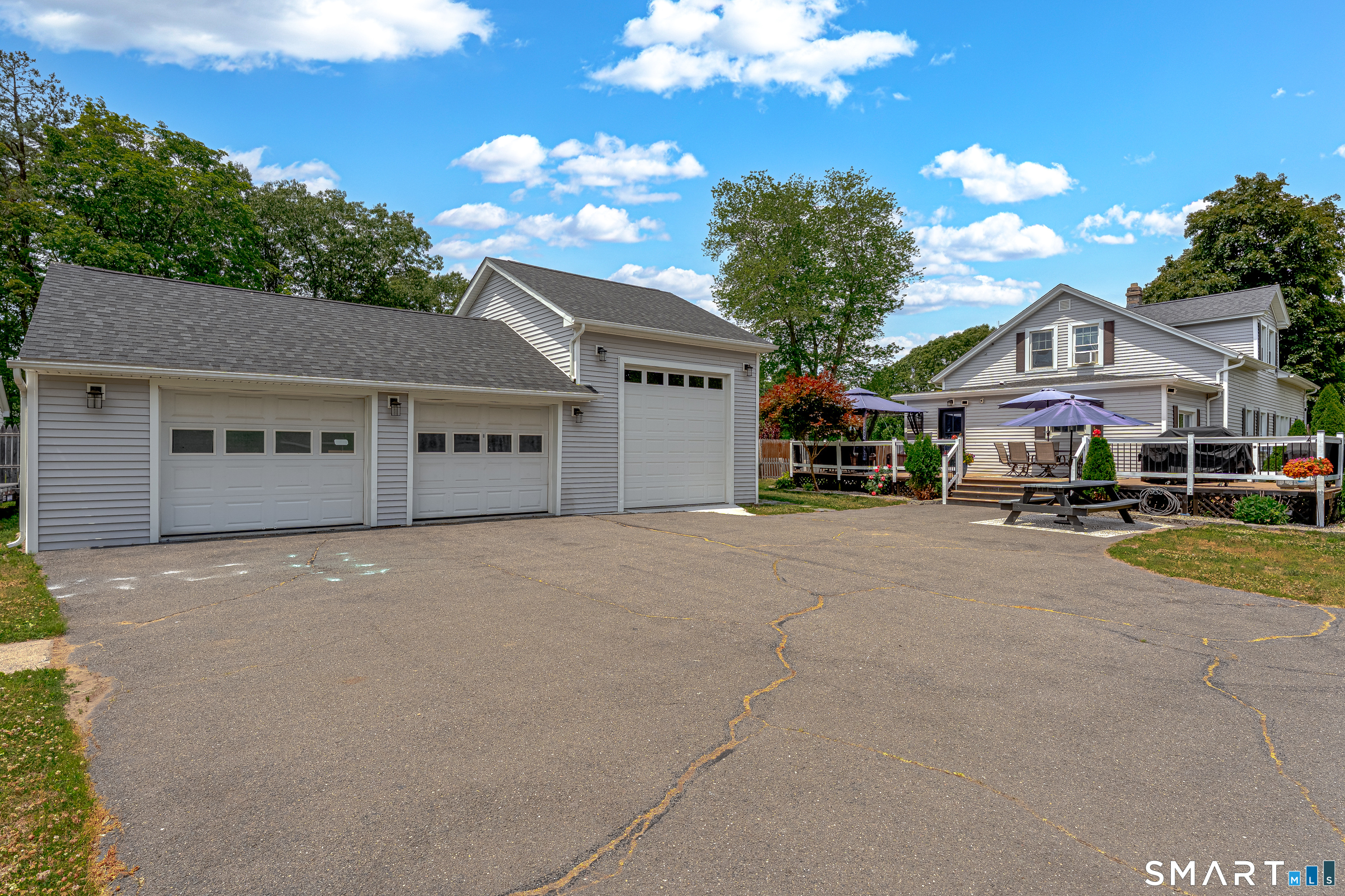 Homes for sale in Windsor Locks, CT | 443 North St, Windsor Locks, CT 06096 | MLS# 24183515