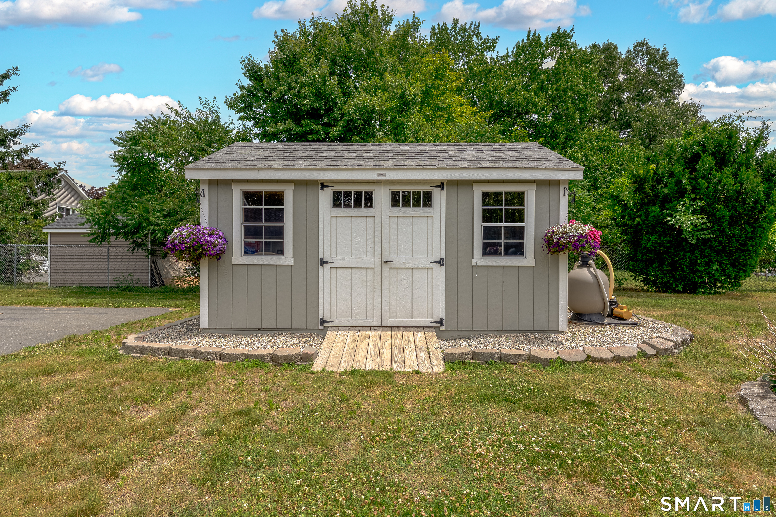 Homes for sale in Windsor Locks, CT | 443 North St, Windsor Locks, CT 06096 | MLS# 24183515