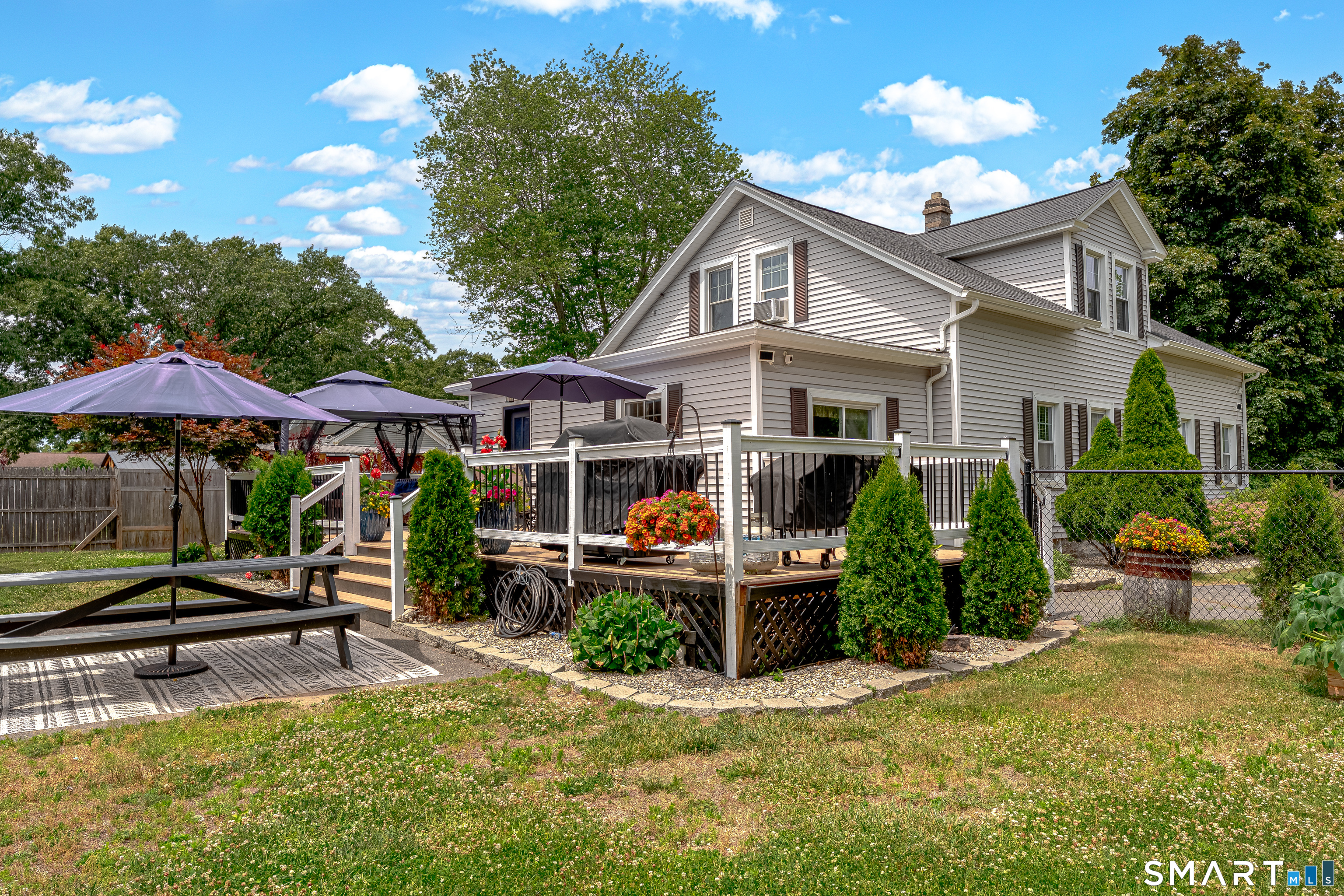 Homes for sale in Windsor Locks, CT | 443 North St, Windsor Locks, CT 06096 | MLS# 24183515