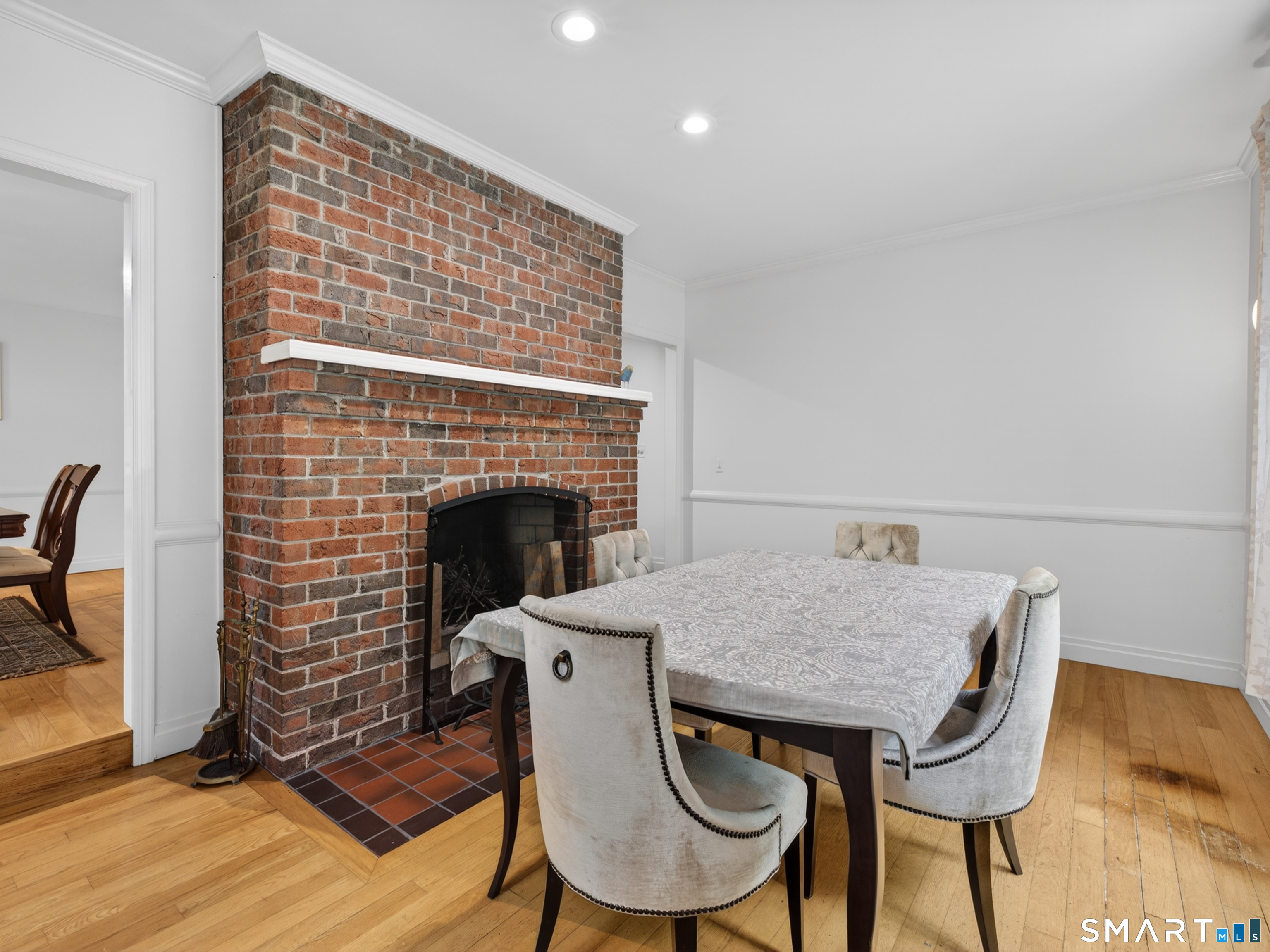 2 Larchwood Lane photo 15