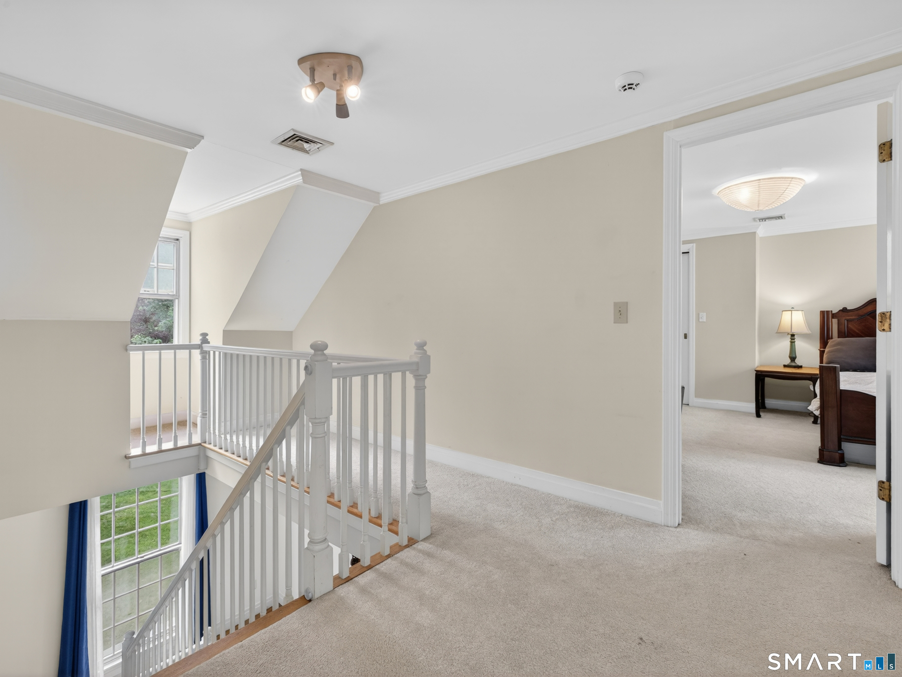 2 Larchwood Lane photo 29