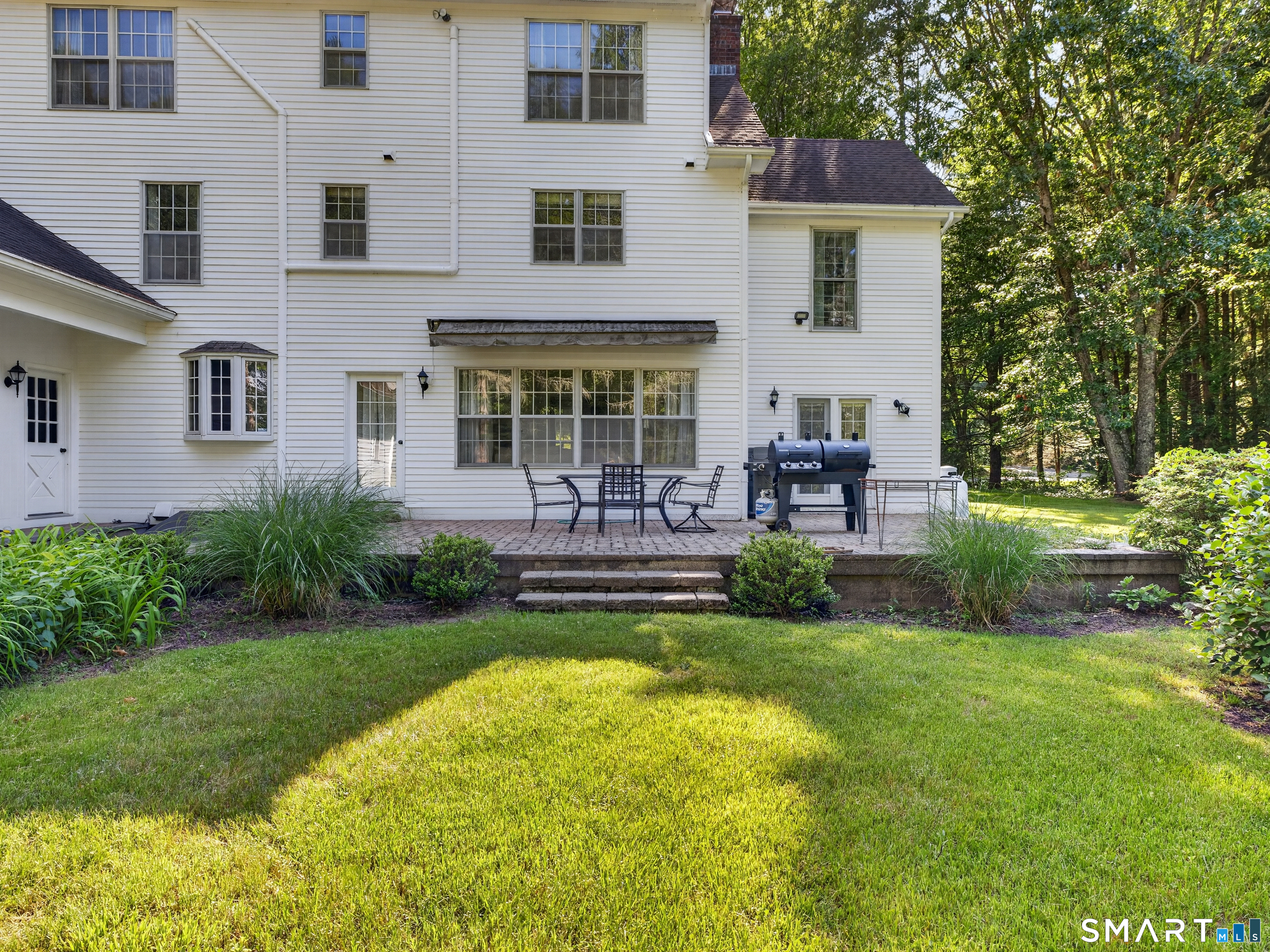 2 Larchwood Lane photo 36