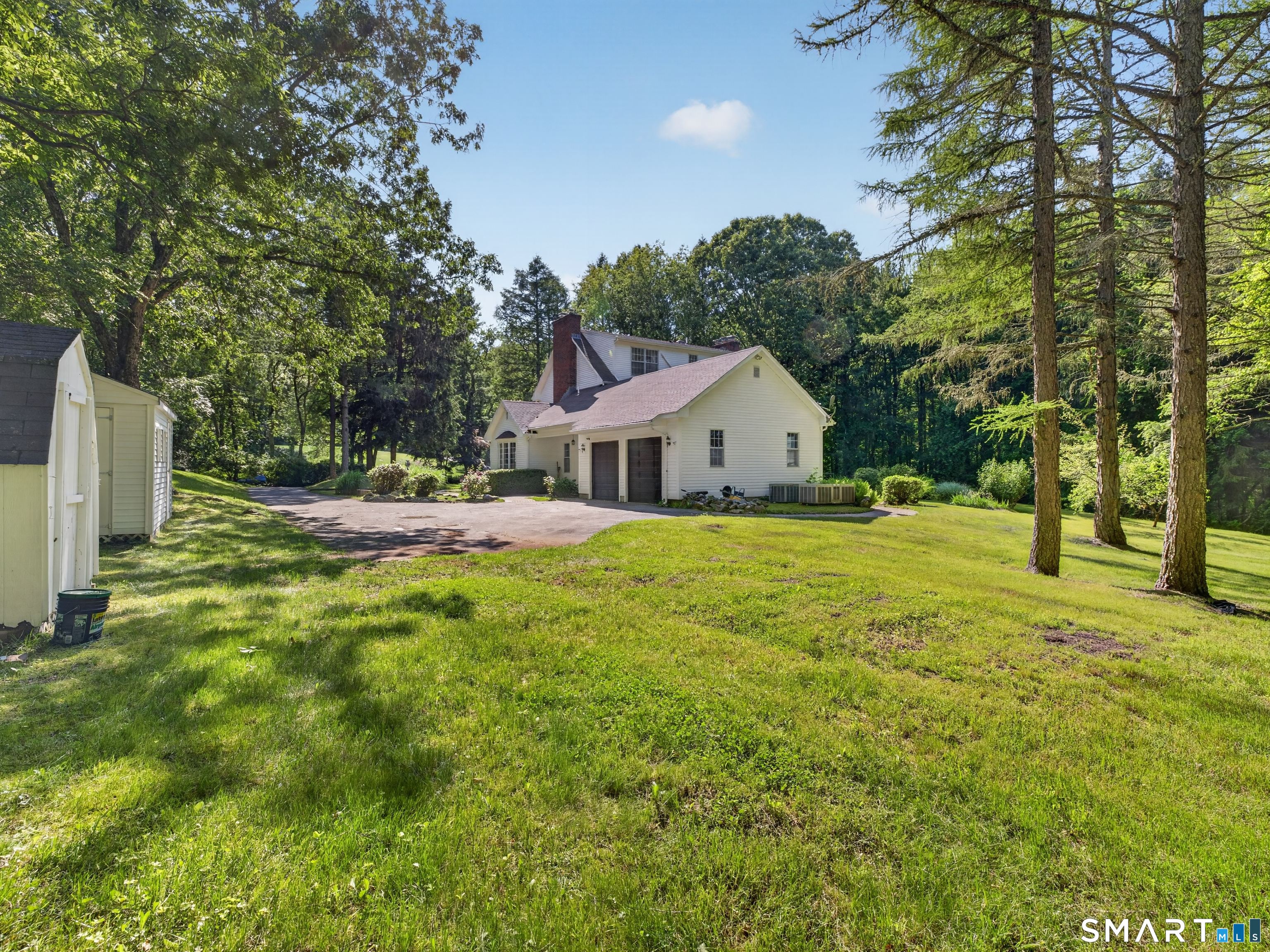 2 Larchwood Lane photo 38
