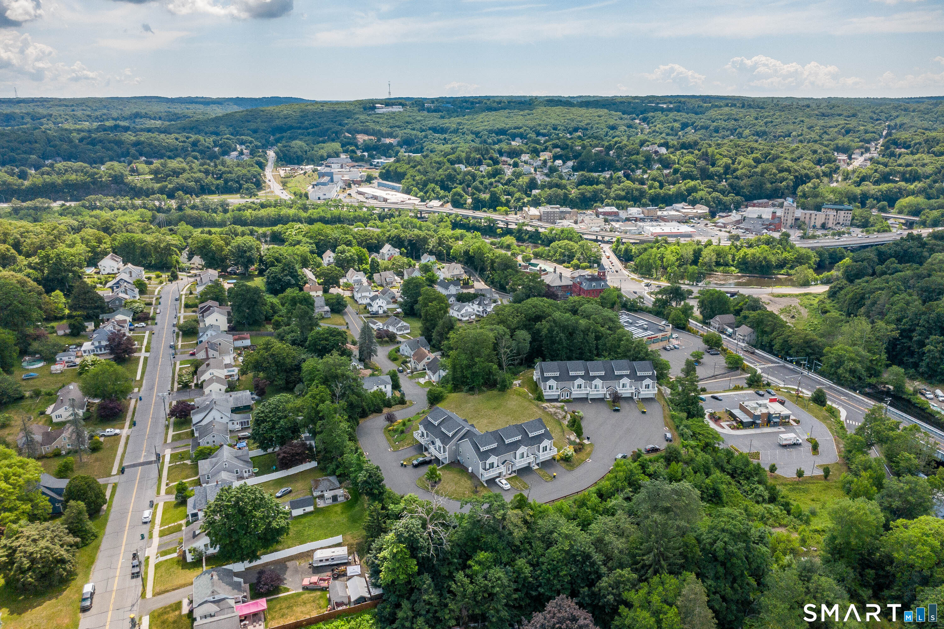 33rd image of 43 George St #1, Seymour, CT 06483 | MLS# 24185005