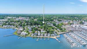 118 Shorefront Park