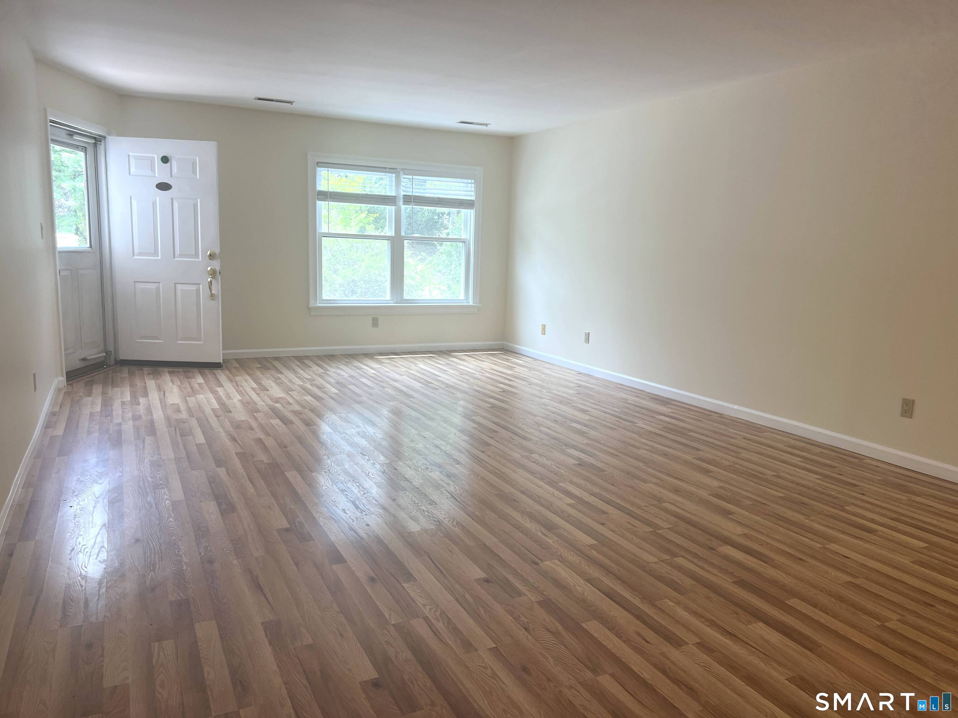 Homes for sale in Stamford, CT | 37 Greenwich Ave #2-6, Stamford, CT 06902 | MLS# 24185184
