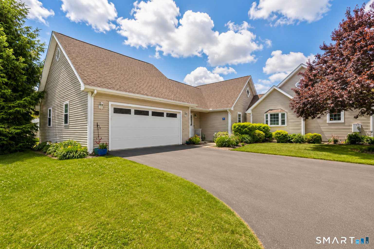Homes for sale in East Hartford, CT | 33 Joanne Dr #33, East Hartford, CT 06108 | MLS# 24181043
