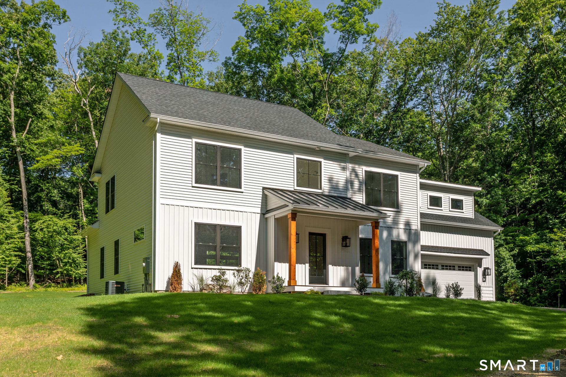 Homes for sale in Oxford, CT | 24 Deerwood Rd, Oxford, CT 06478 | MLS# 24152762