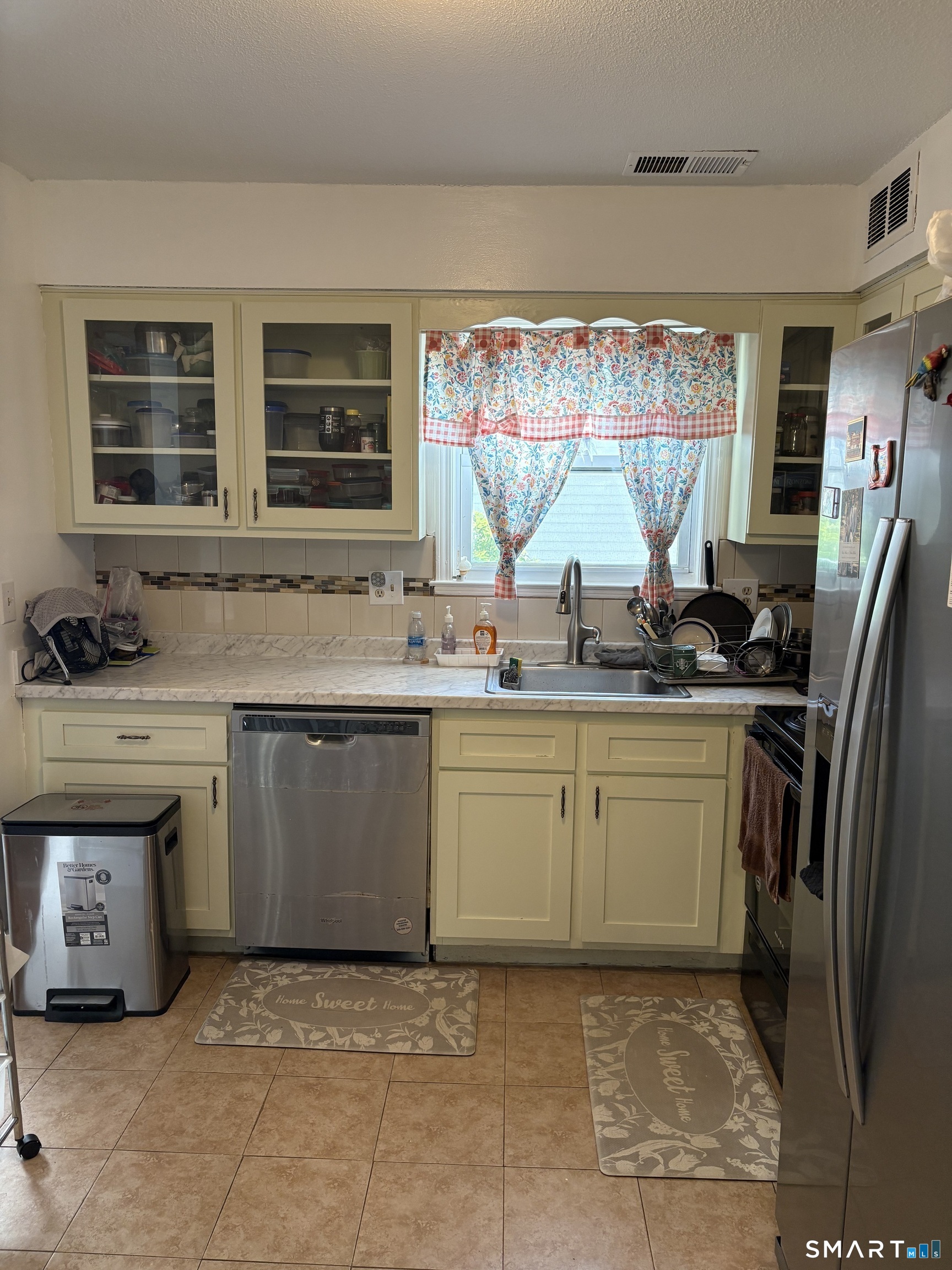 Homes for sale in Danbury, CT | 25 Padanaram Rd #13, Danbury, CT 06811 | MLS# 24185364