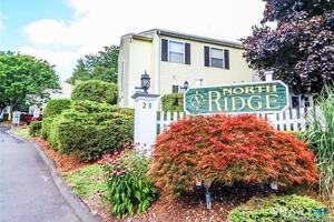 25 Padanaram, Unit 13, Danbury