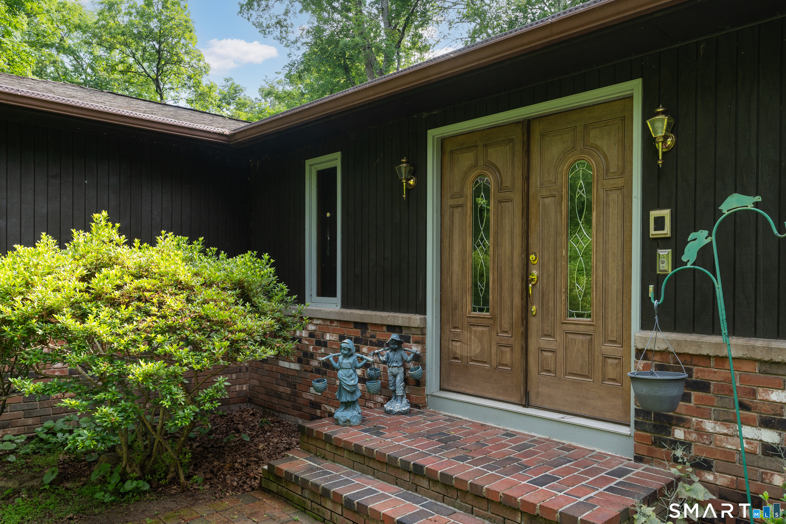 Homes for sale in Guilford, CT | 704 Towner Swamp Rd, Guilford, CT 06437 | MLS# 24185325