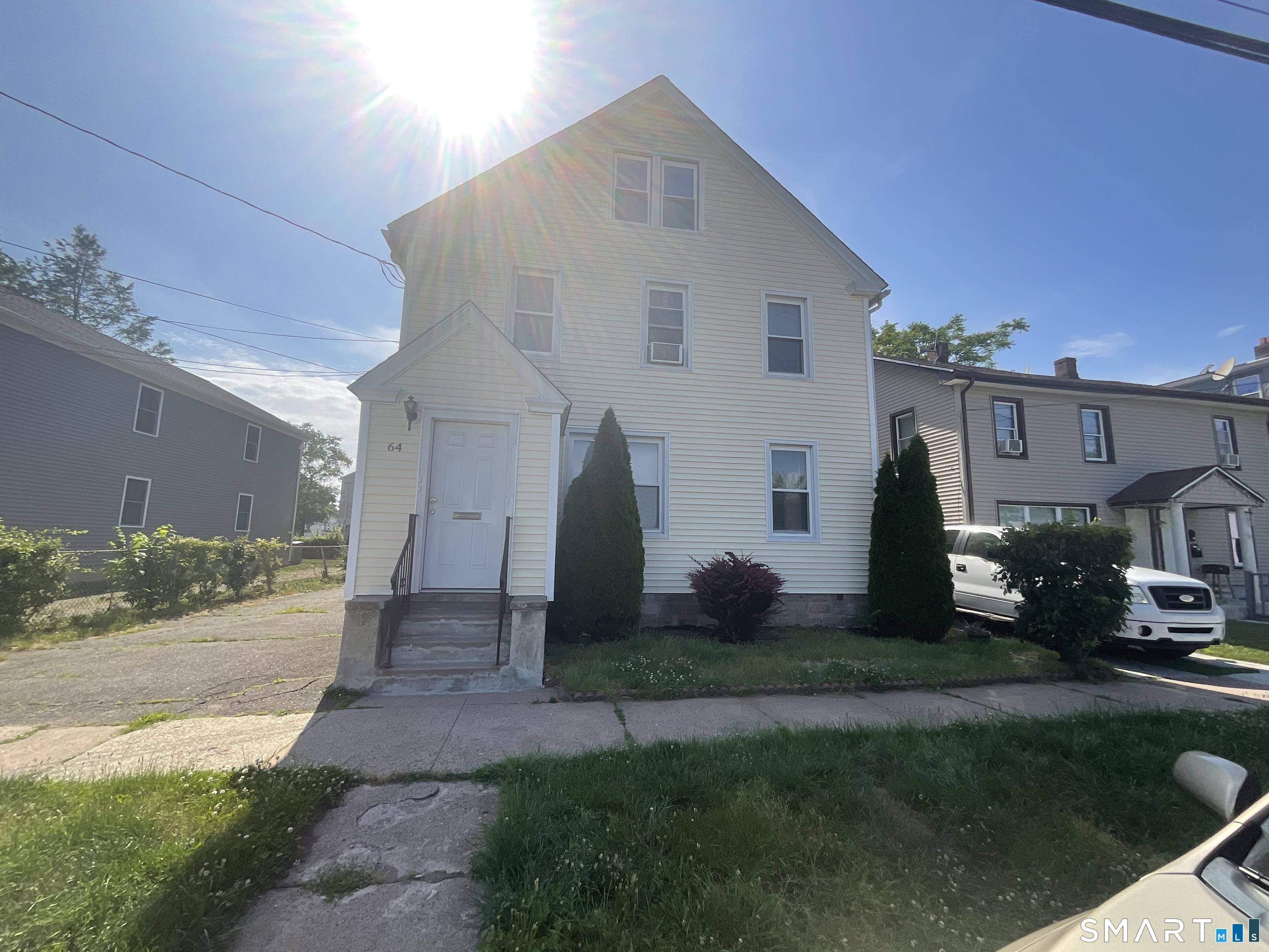 64 Saint Mary Street