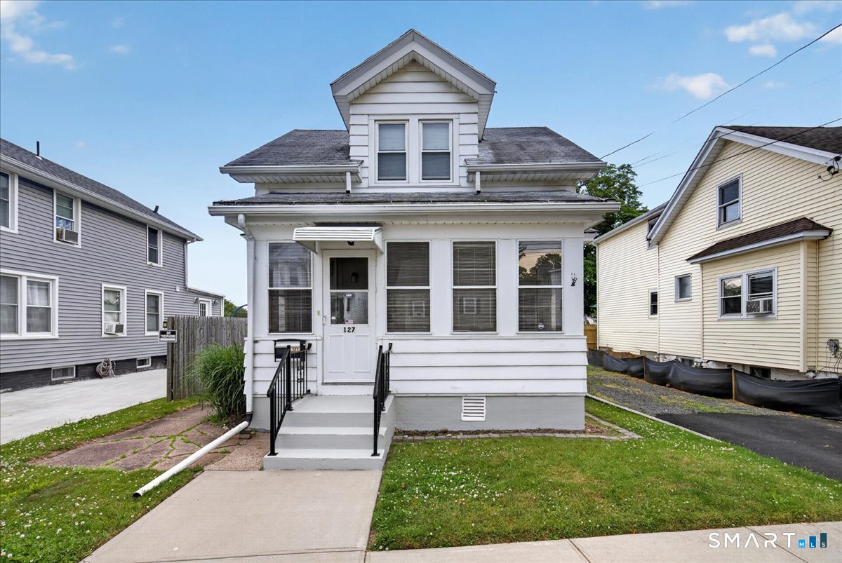 127 Oakley Street