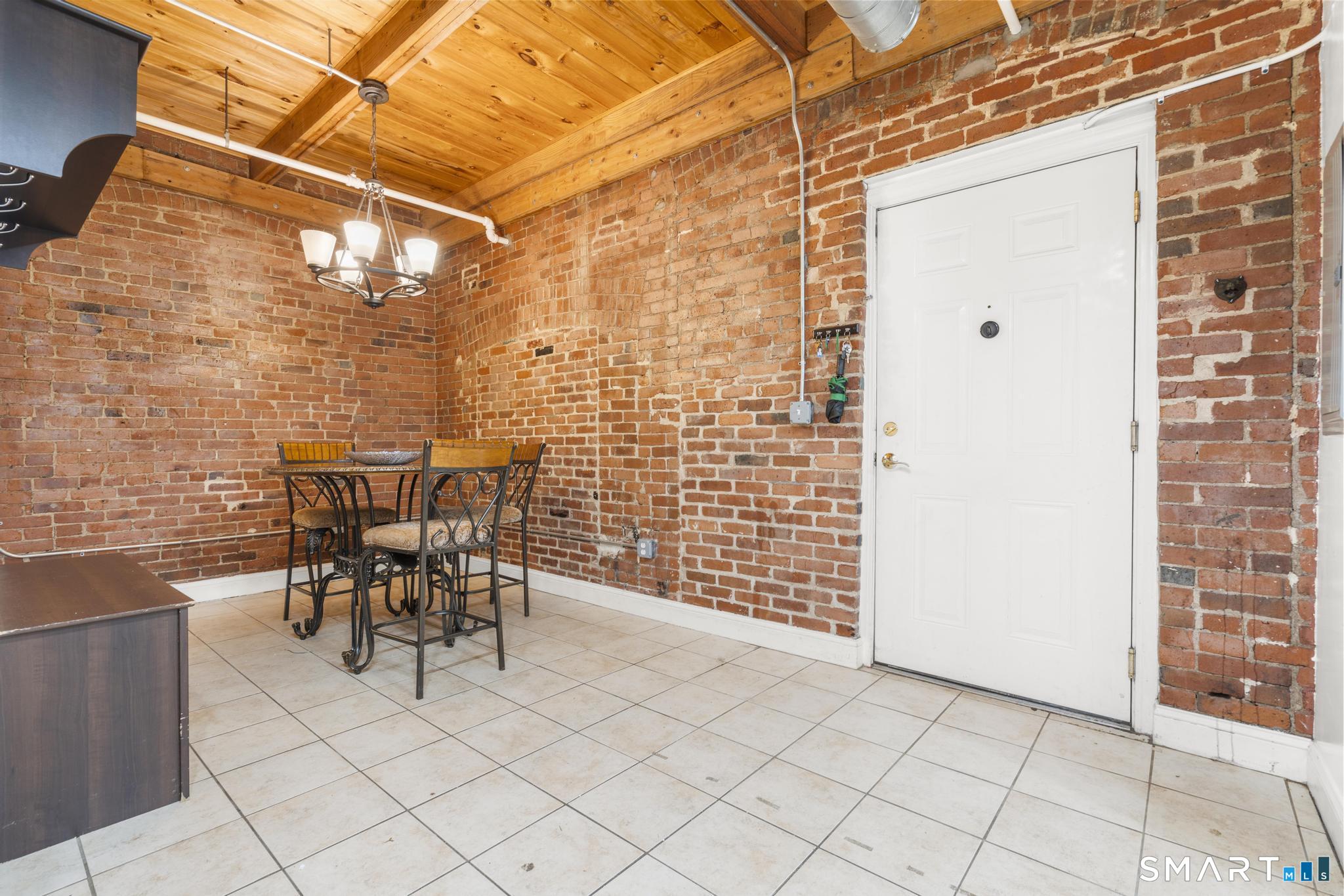 Homes for sale in Shelton, CT | 145 Canal St #8, Shelton, CT 06484 | MLS# 24185638