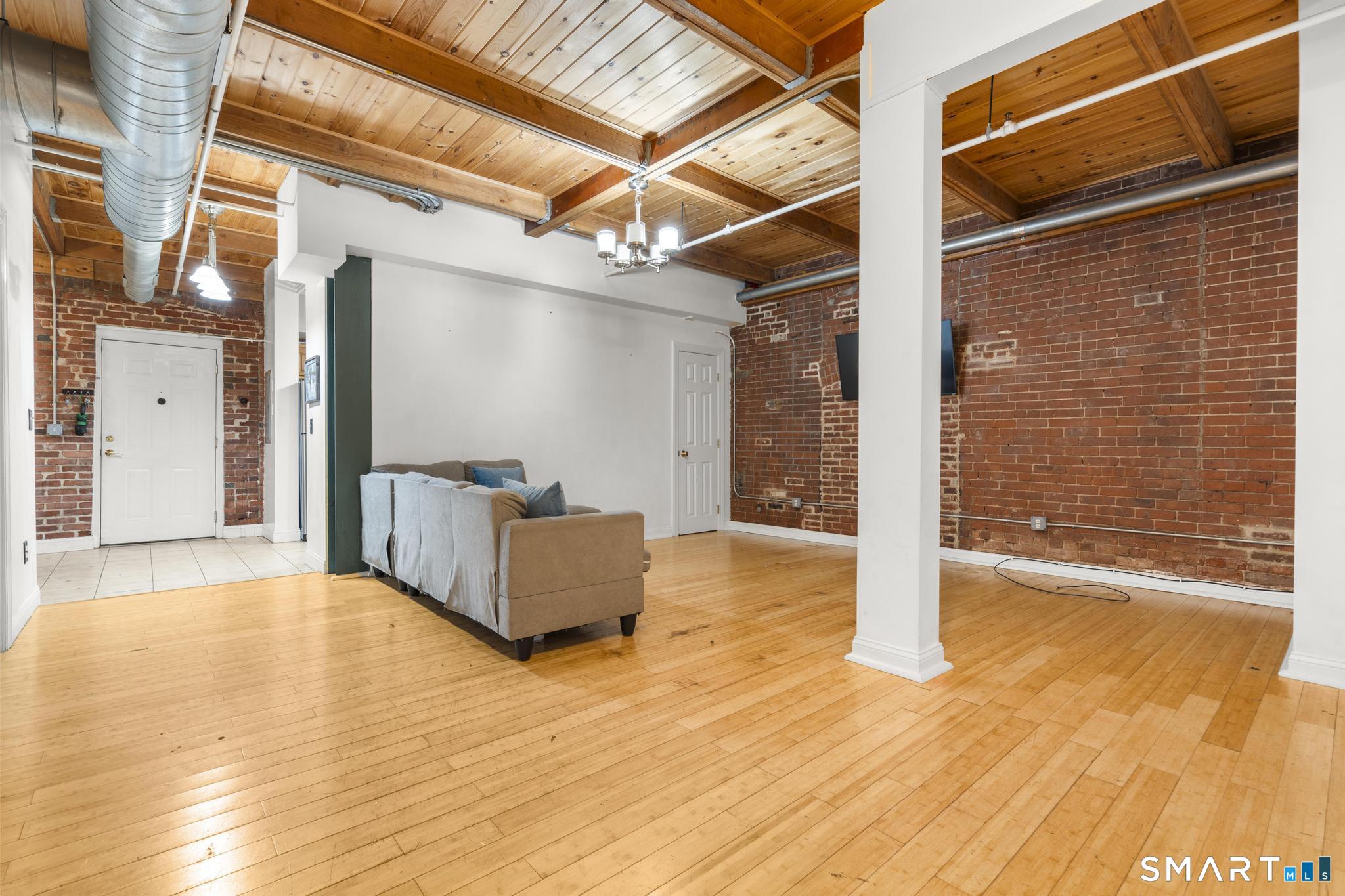 Homes for sale in Shelton, CT | 145 Canal St #8, Shelton, CT 06484 | MLS# 24185638