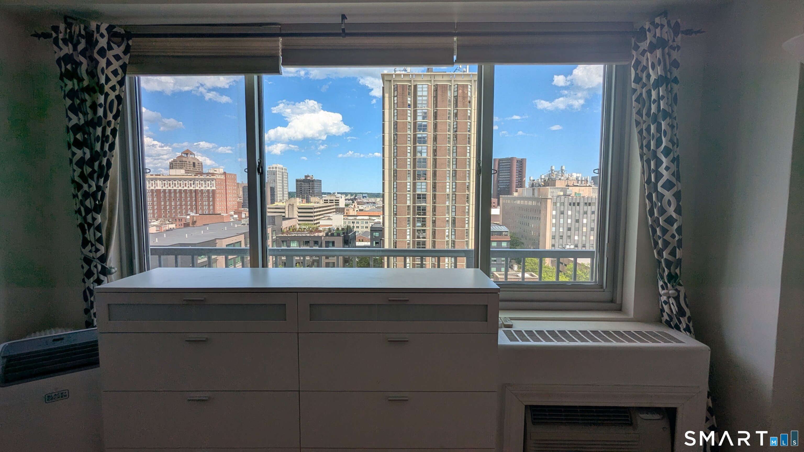 Homes for sale in New Haven, CT | 100 York St #15M, New Haven, CT 06511 | MLS# 24159773