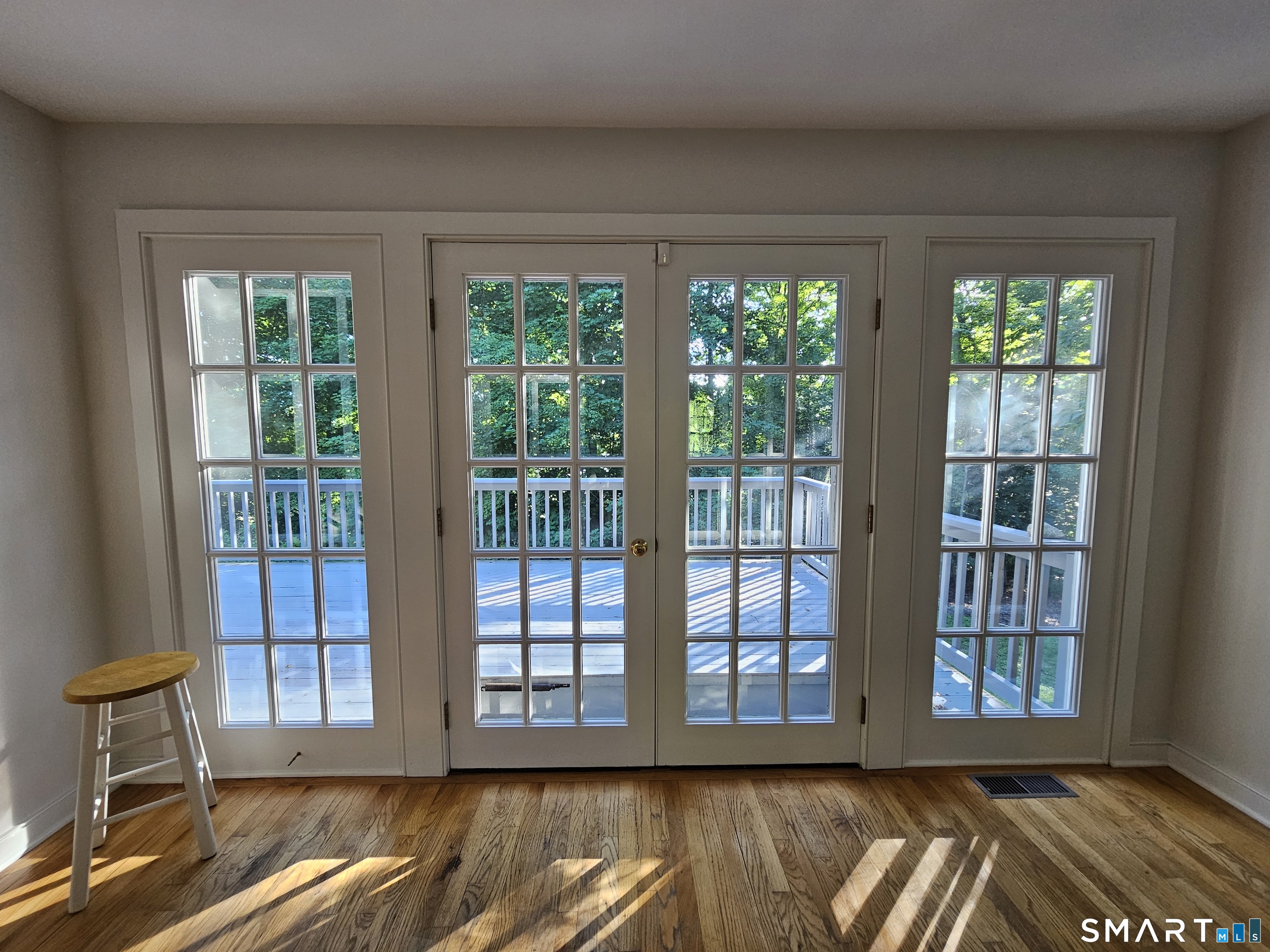 Homes for sale in Woodbury, CT | 30 Park Rd, Woodbury, CT 06798 | MLS# 24183597