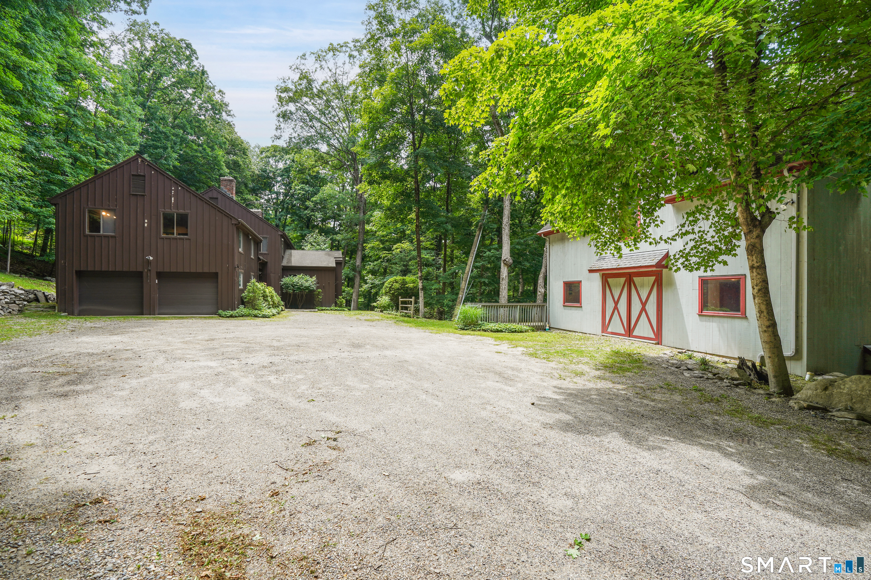 Homes for sale in Weston, CT | 5 Newtown Turnpike, Weston, CT 06883 | MLS# 24162524