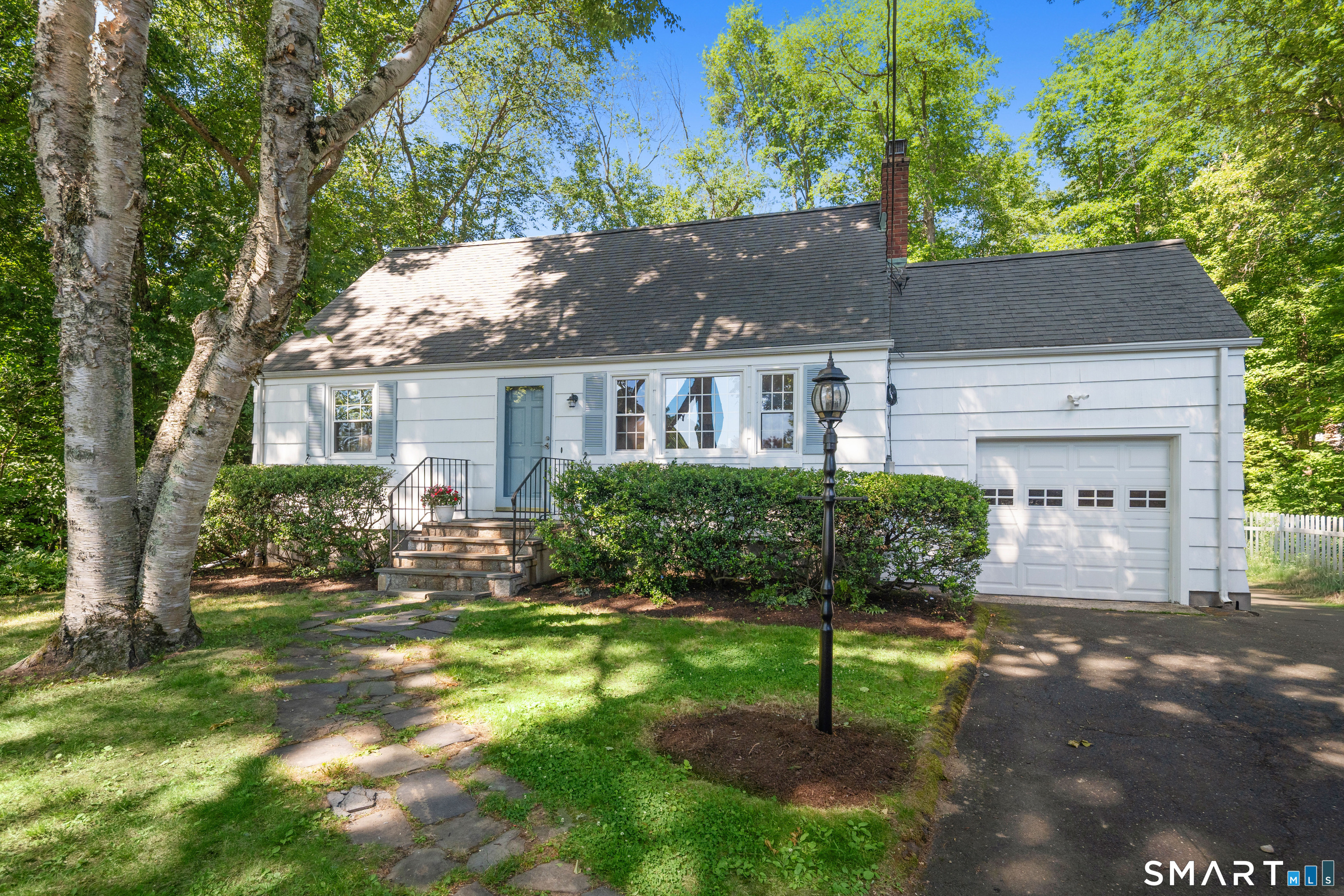 22 Powder Horn Road, Norwalk