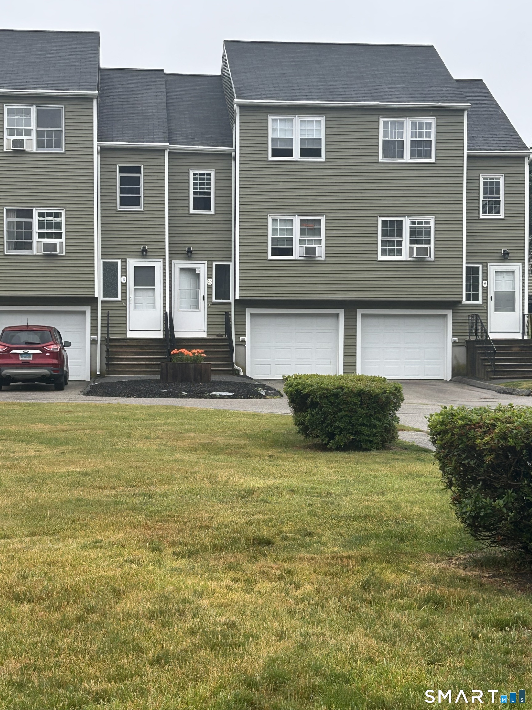 Homes for sale in Putnam, CT | 18 Ballou St #10, Putnam, CT 06260 | MLS# 24185853
